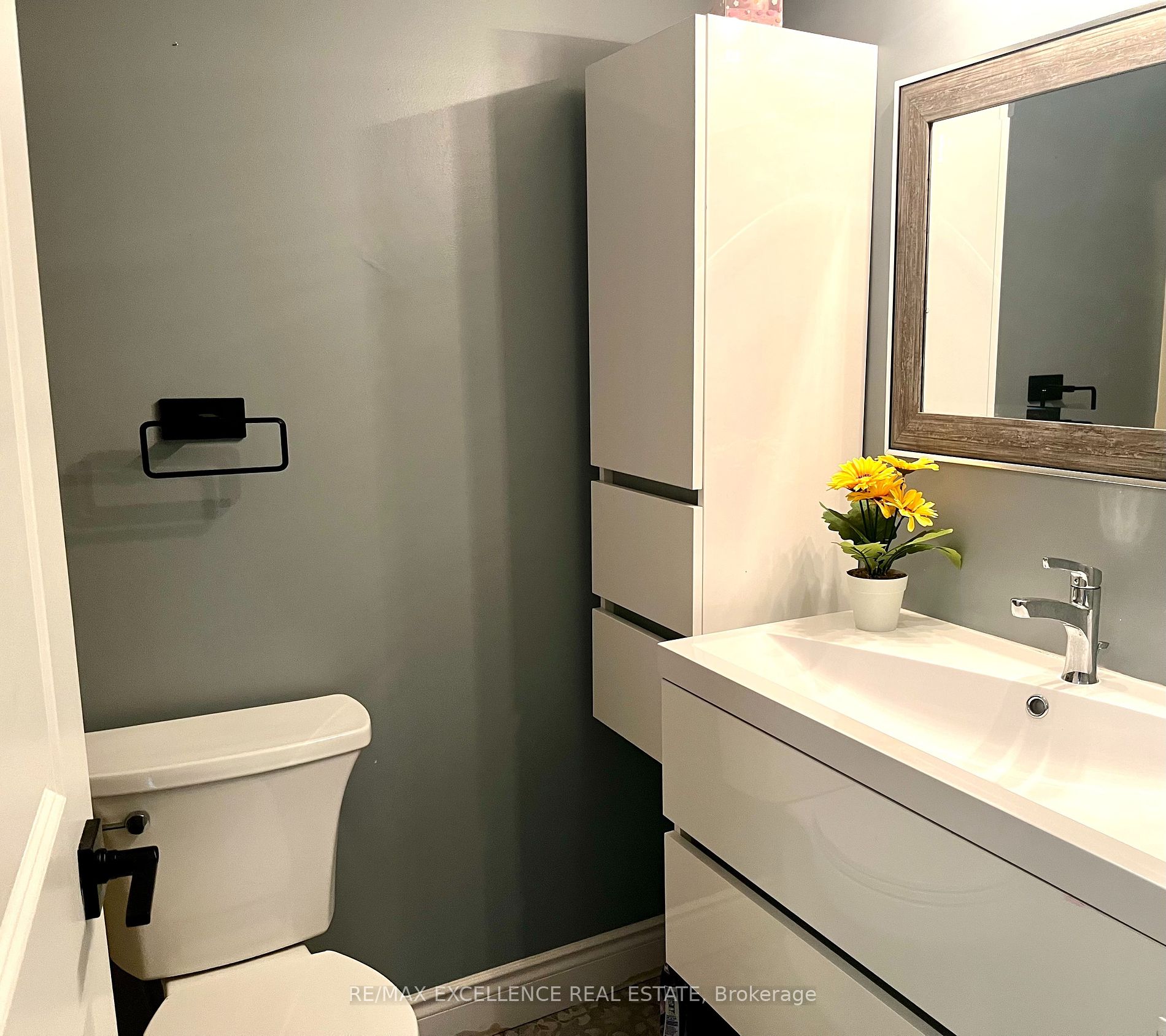 8 Christopher Court, #307