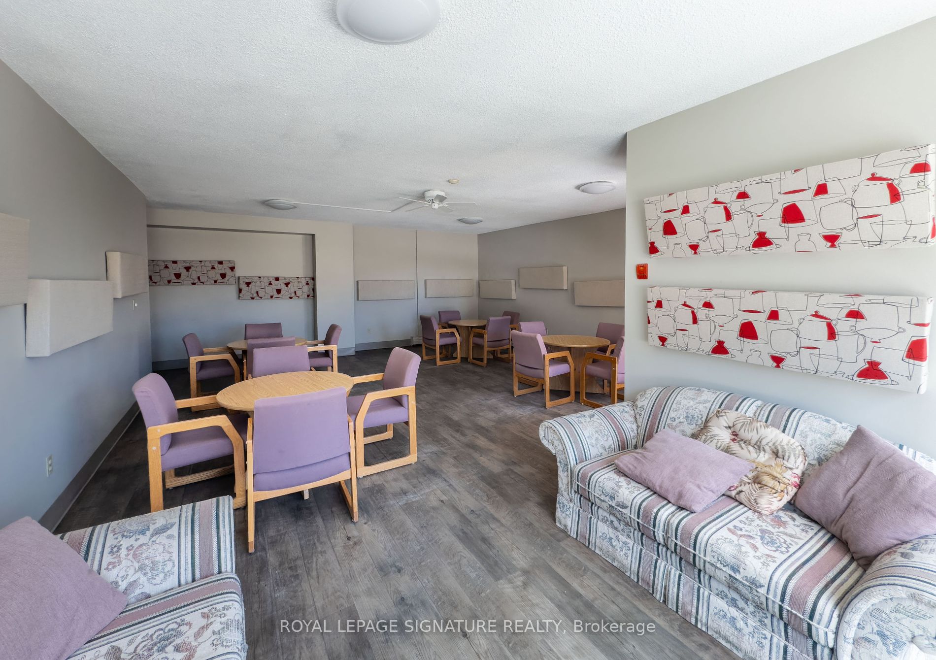 19 Woodlawn Road E #607