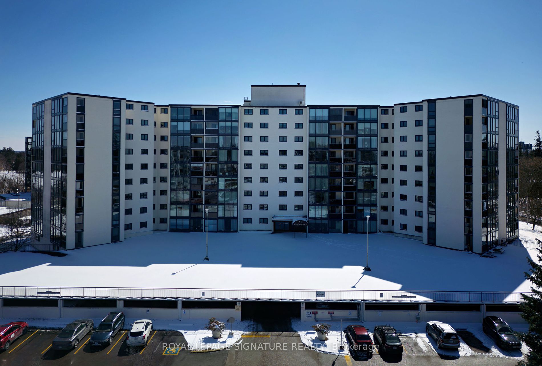 19 Woodlawn Road E #607