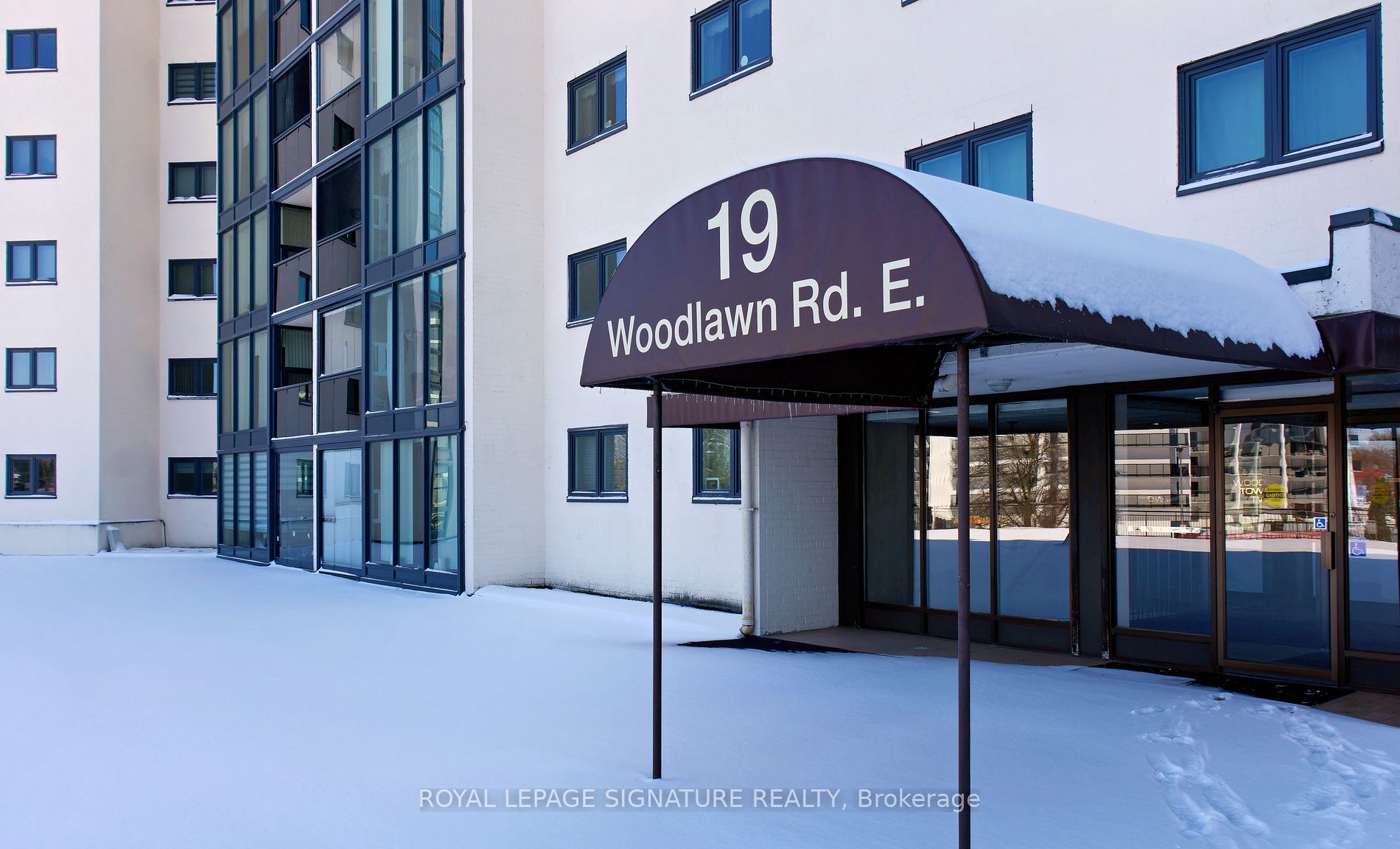 19 Woodlawn Road E #607