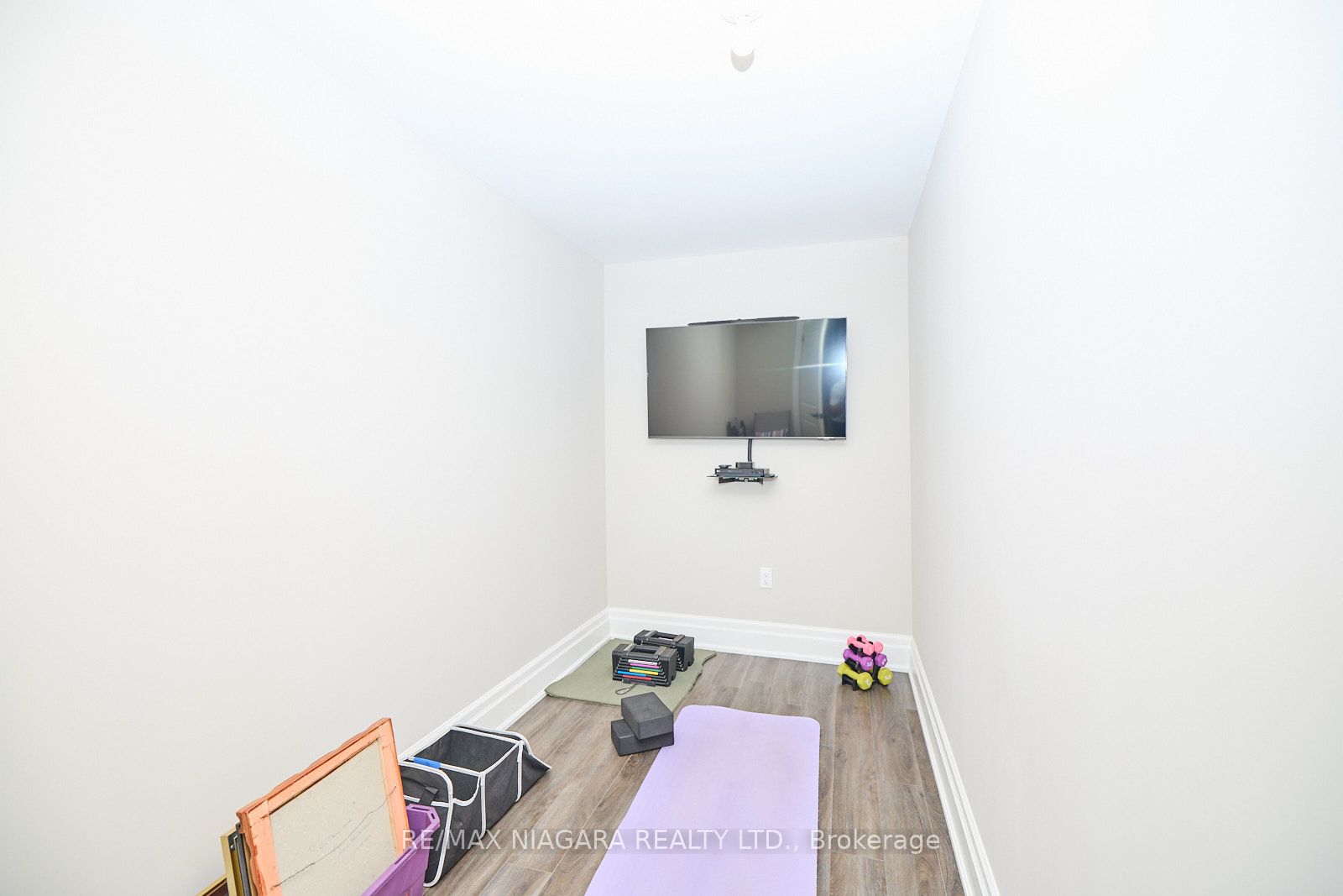 50 Aberdeen Lane S #26