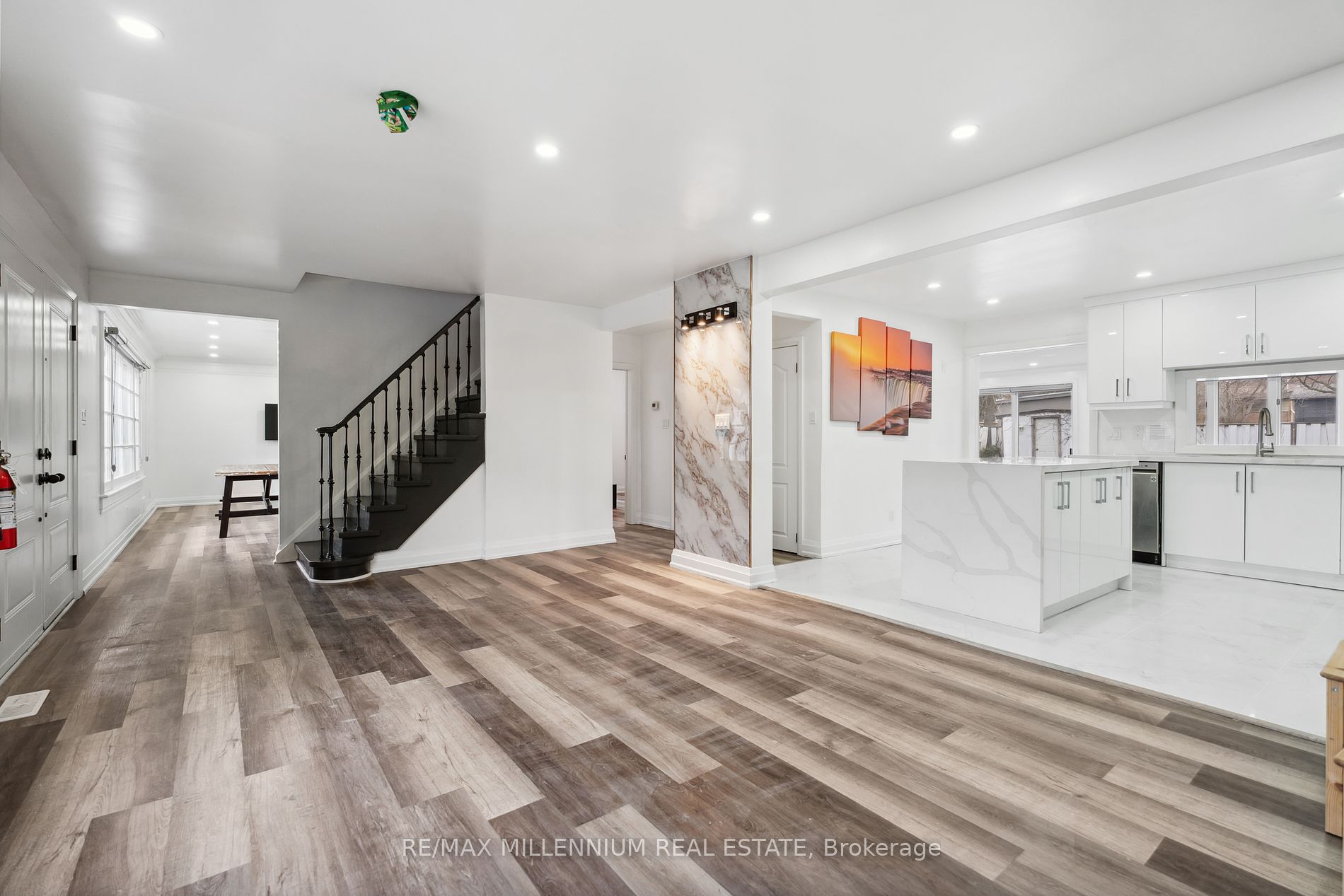 5138 Valley Way