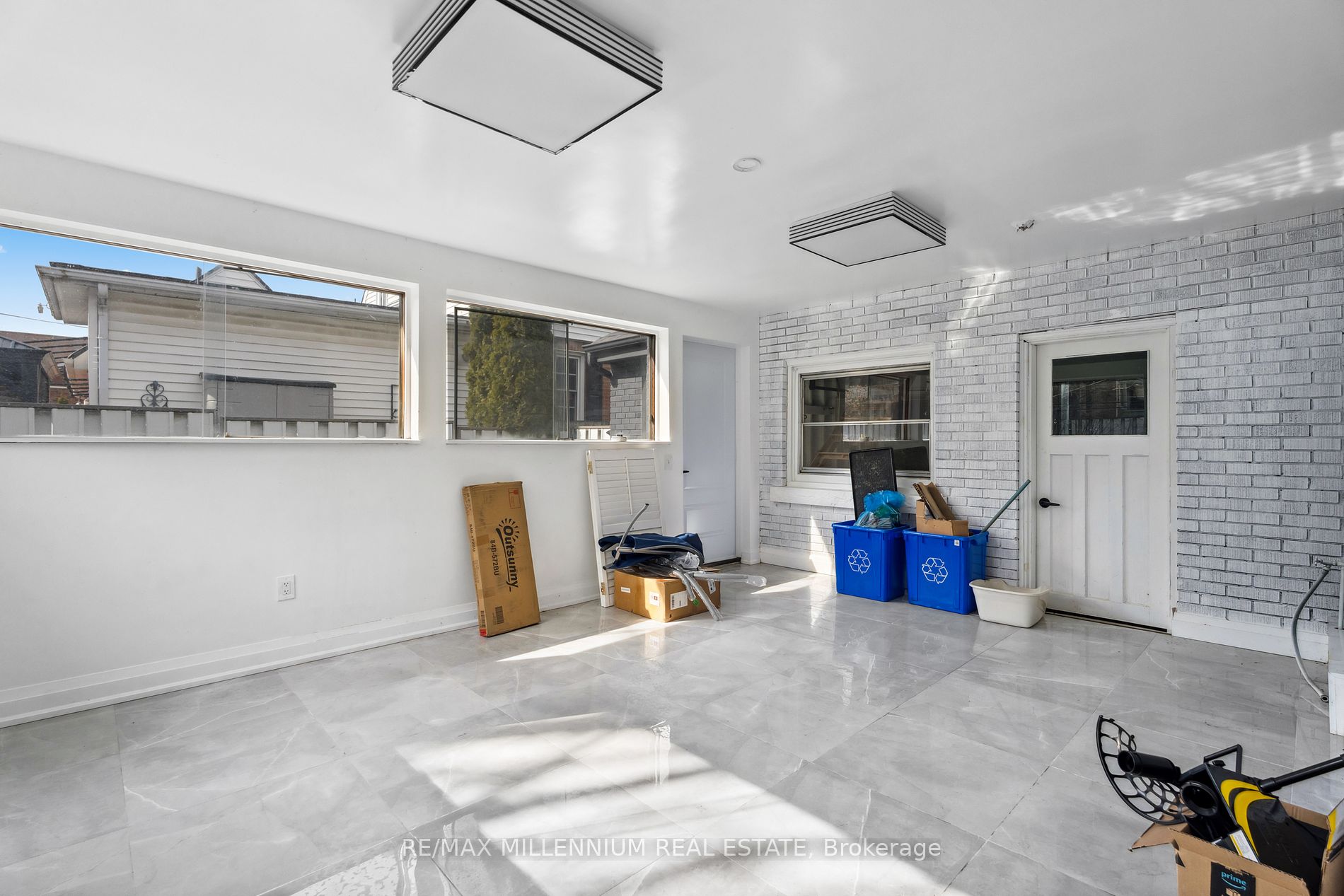 5138 Valley Way