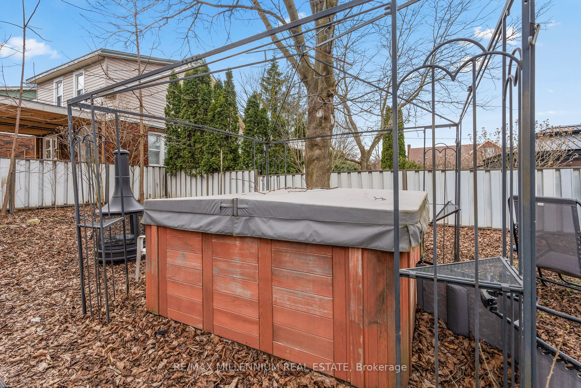 5138 Valley Way