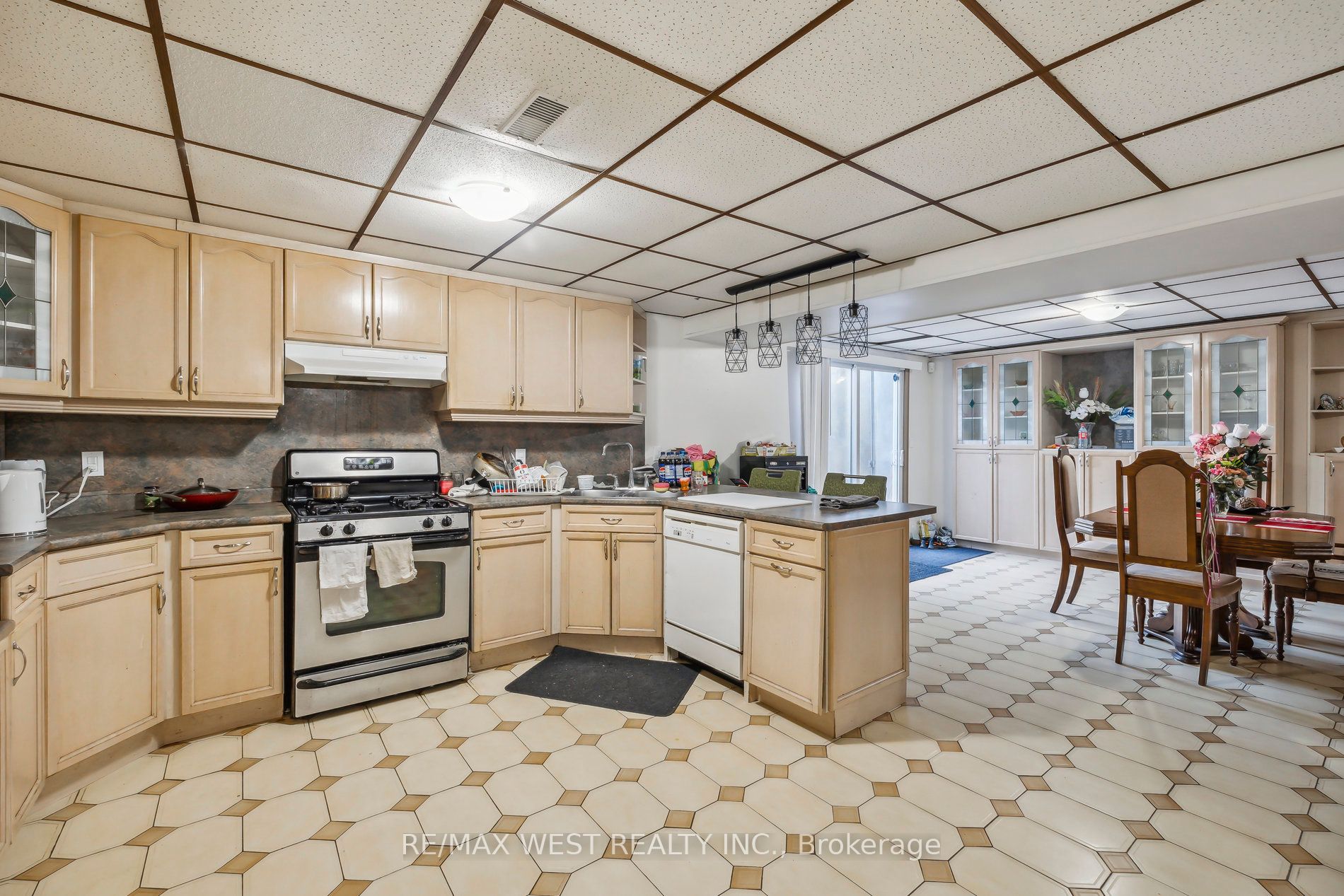 7105 York Drive