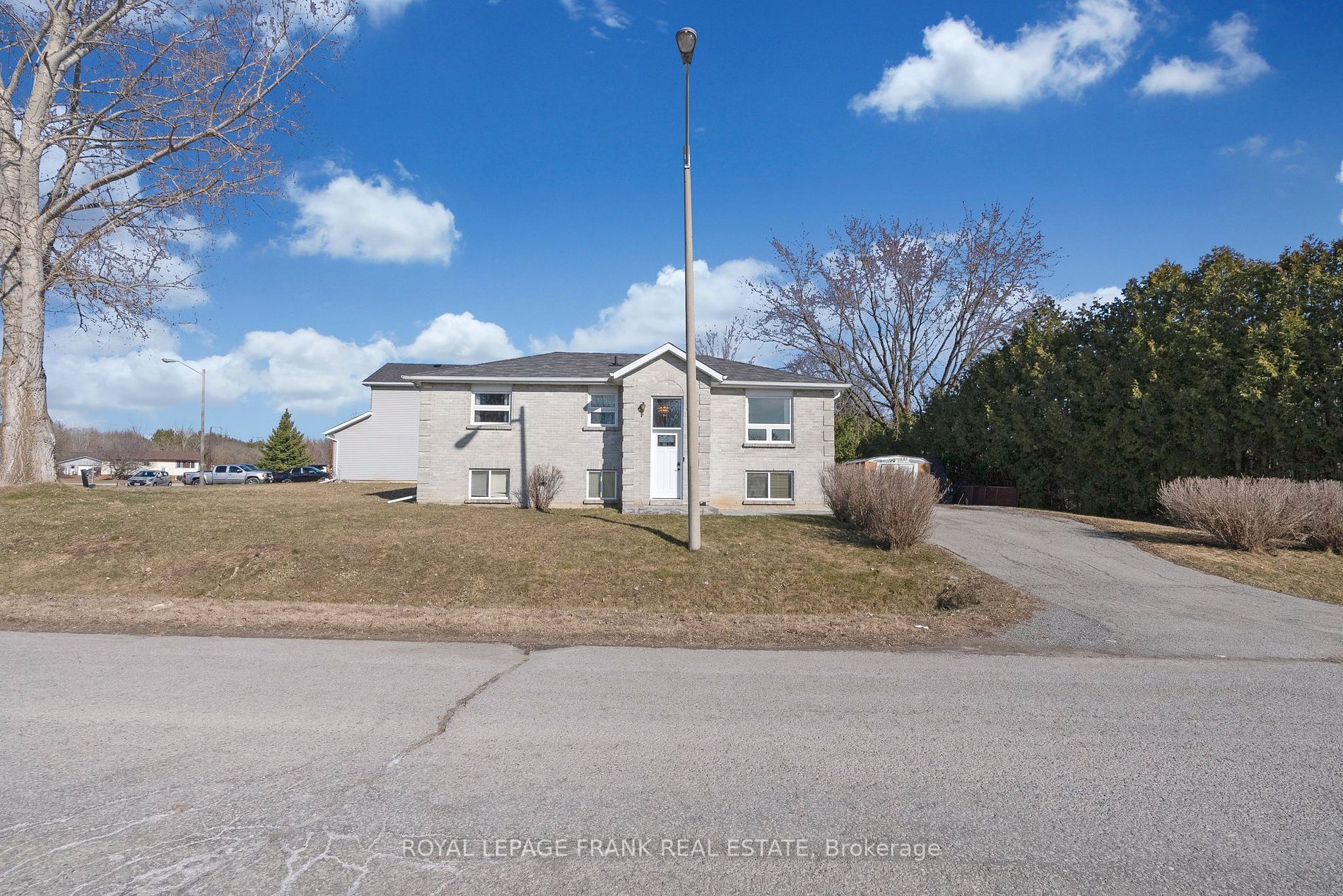 1 Sarah Cres