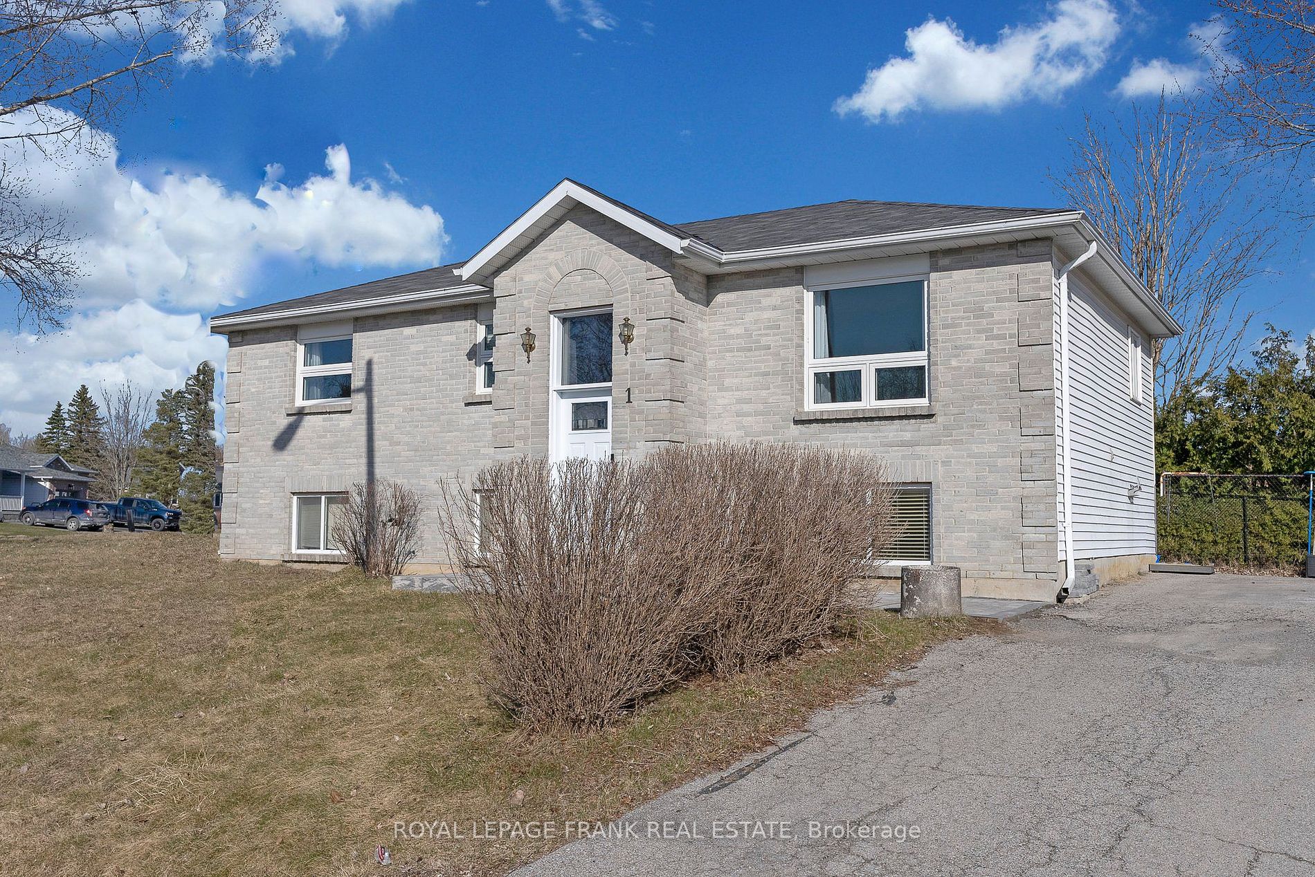 1 Sarah Cres