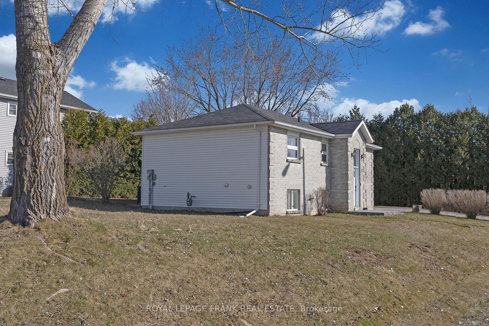 1 Sarah Cres
