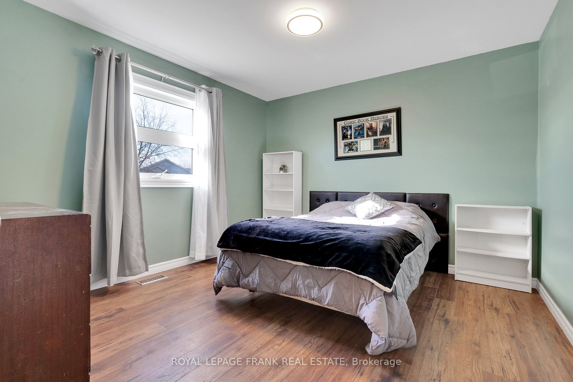 1 Sarah Cres