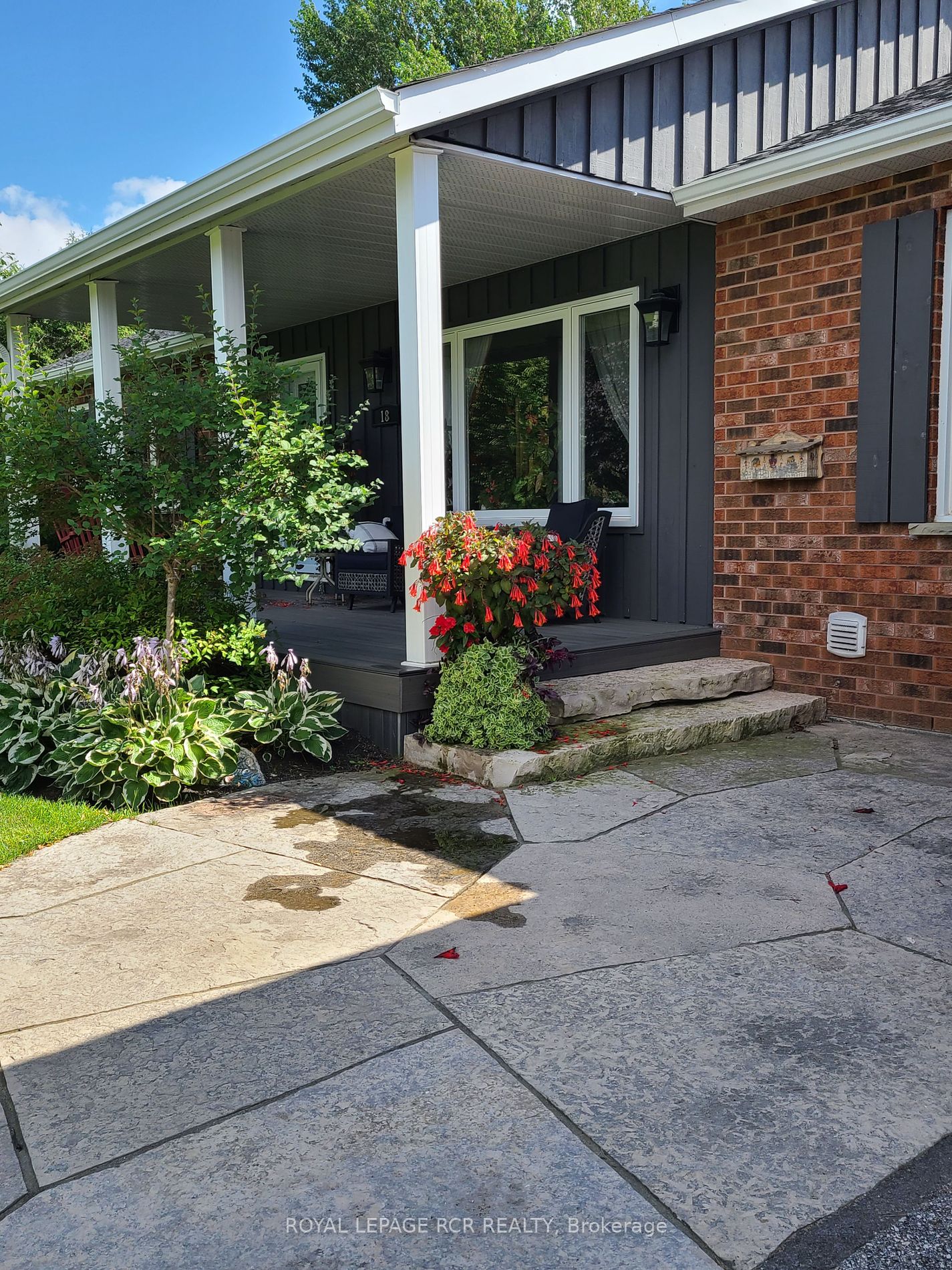 18 Greenwood Crescent