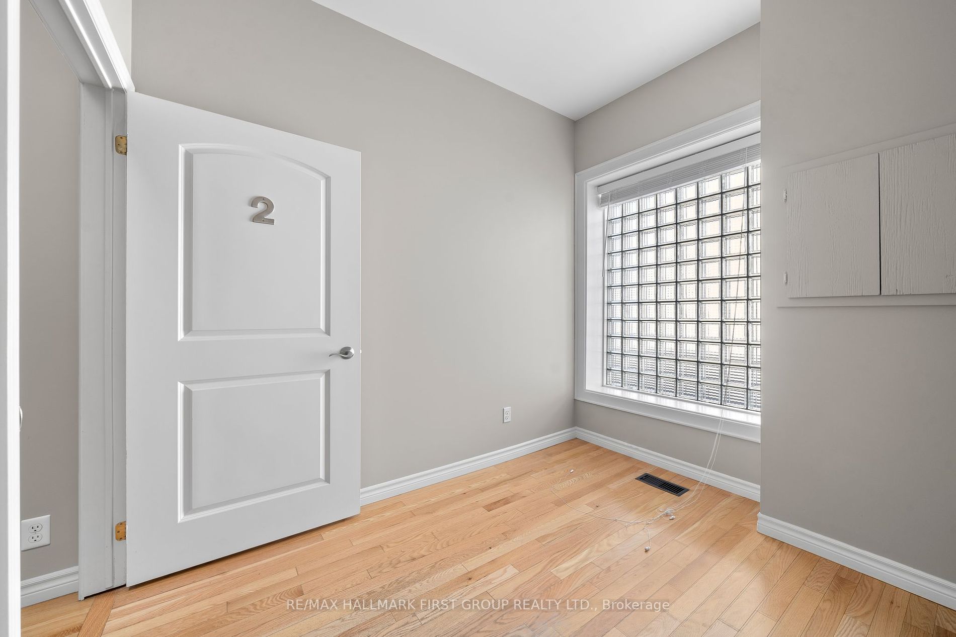 304 Division St