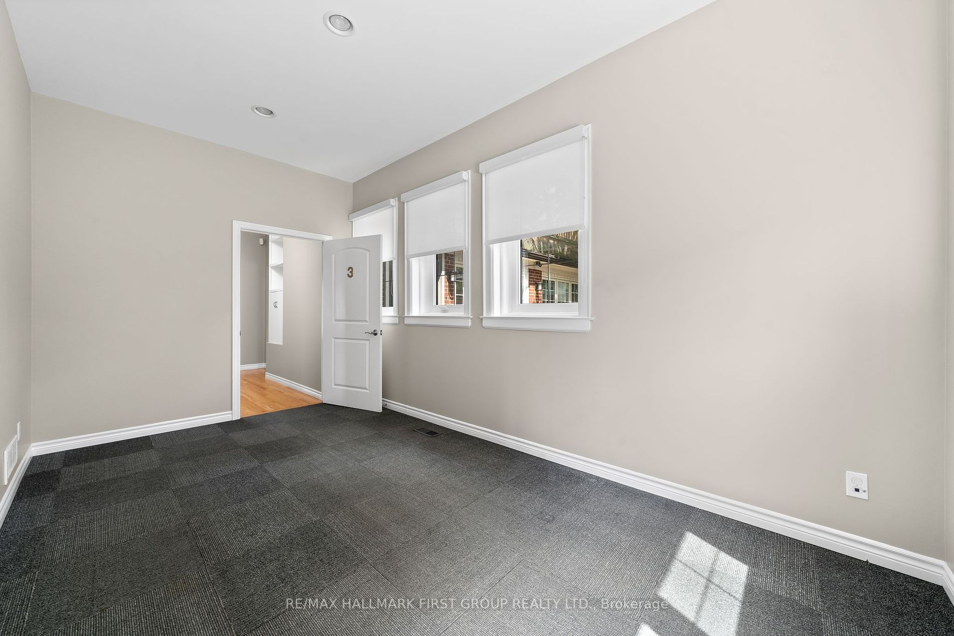 304 Division St