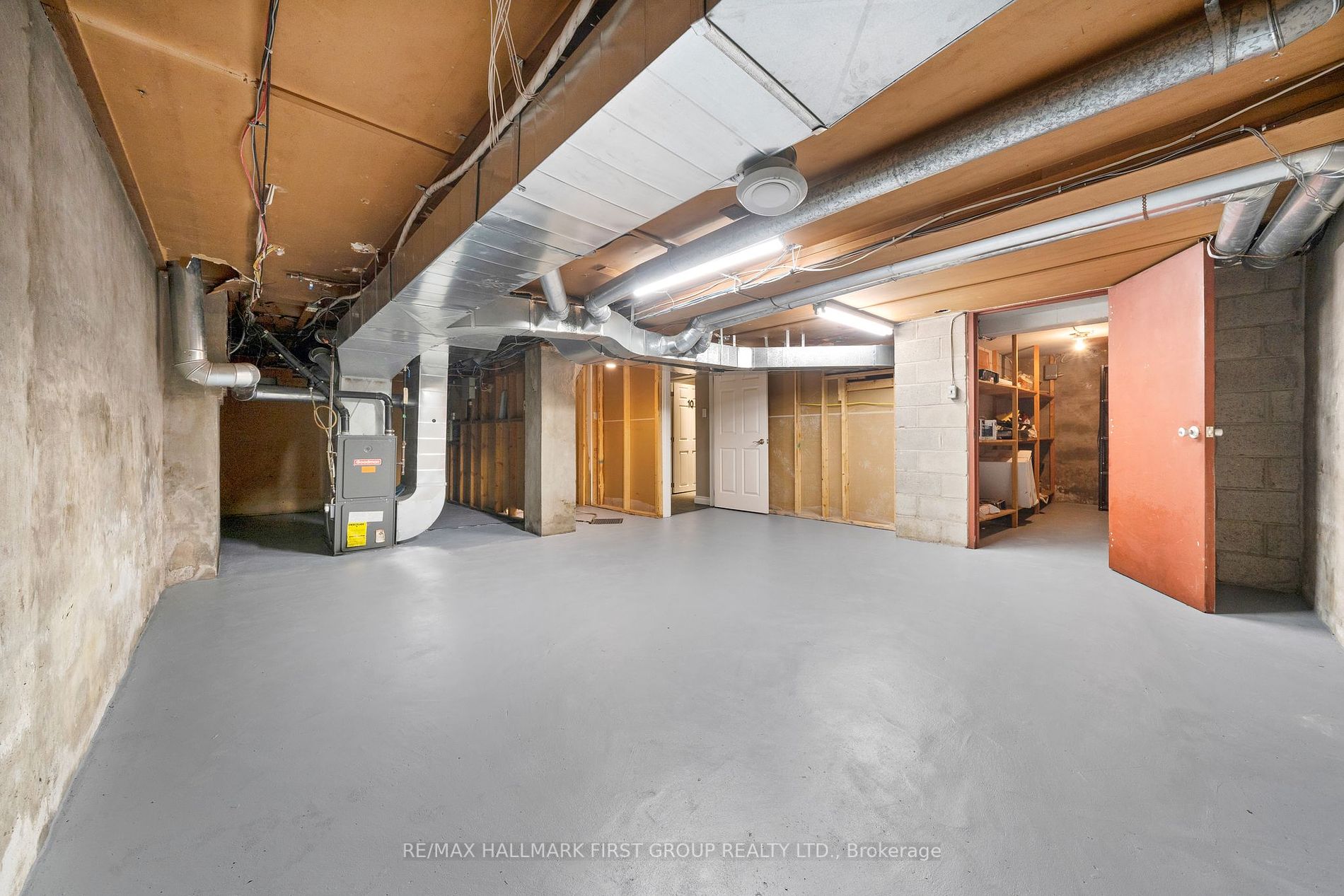 304 Division St