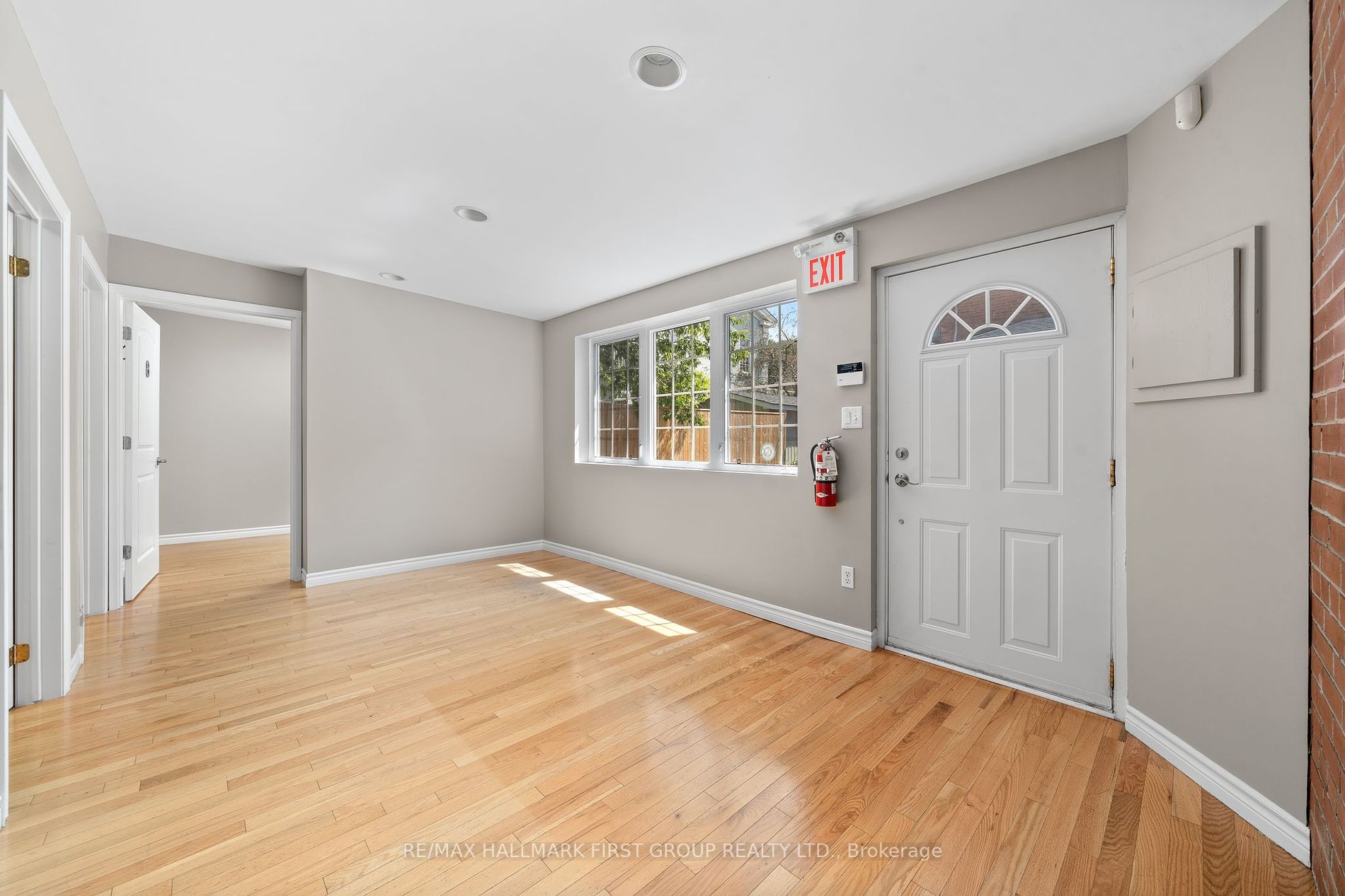 304 Division St