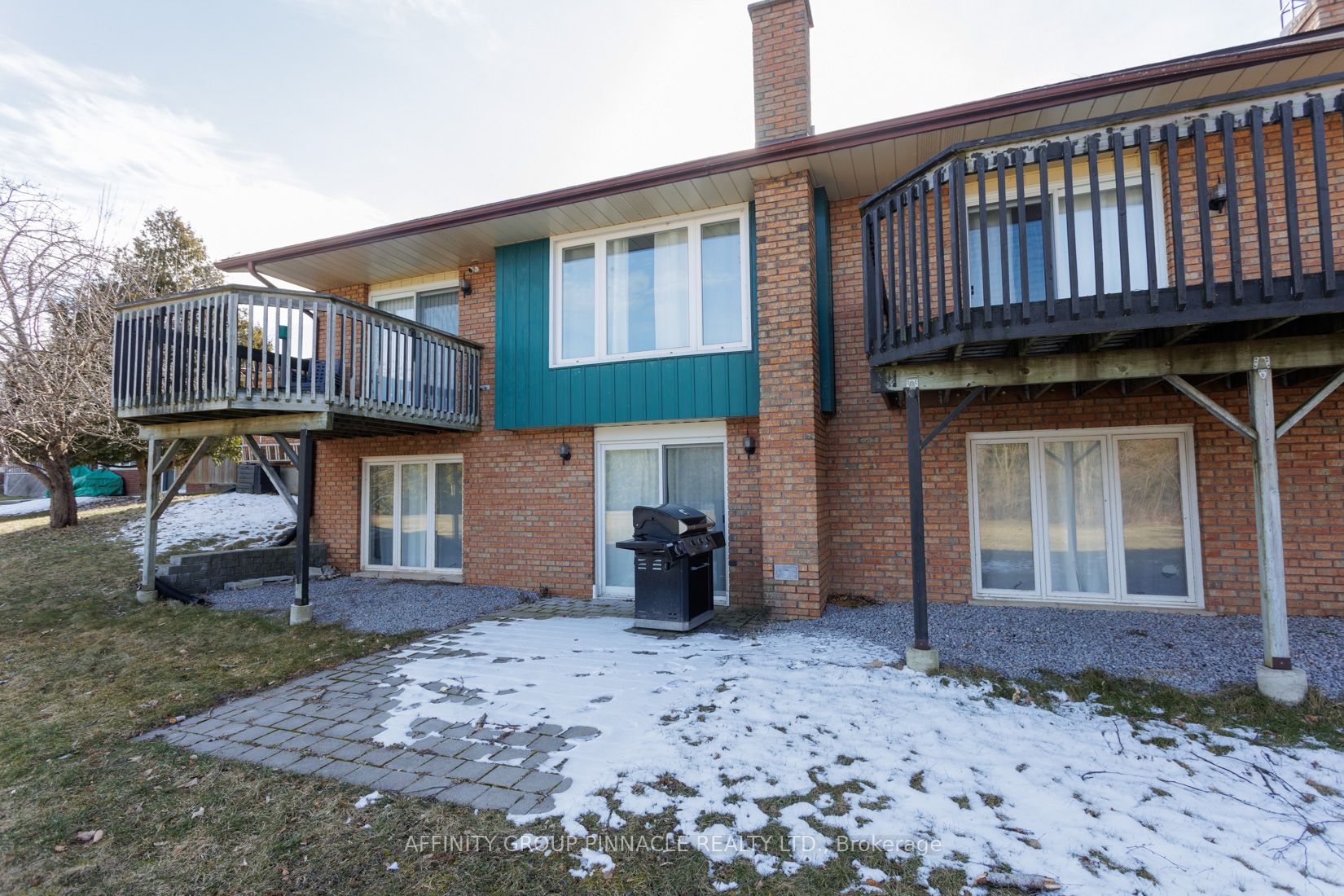 75 Bluewater Ave