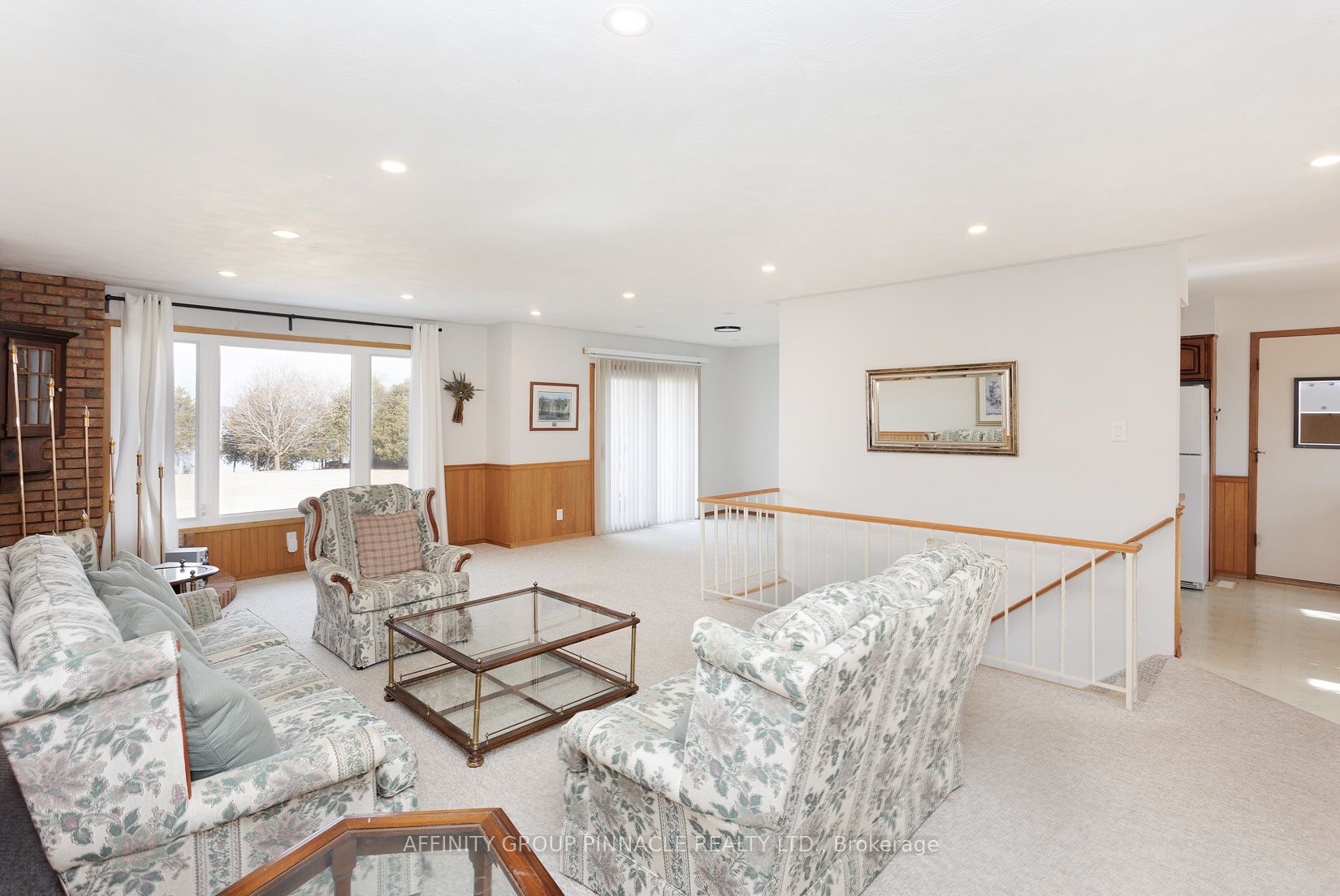 75 Bluewater Ave