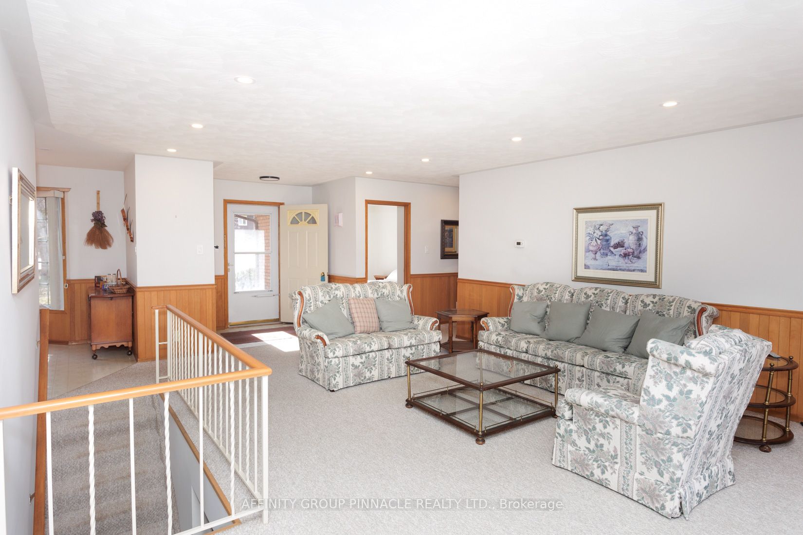 75 Bluewater Ave