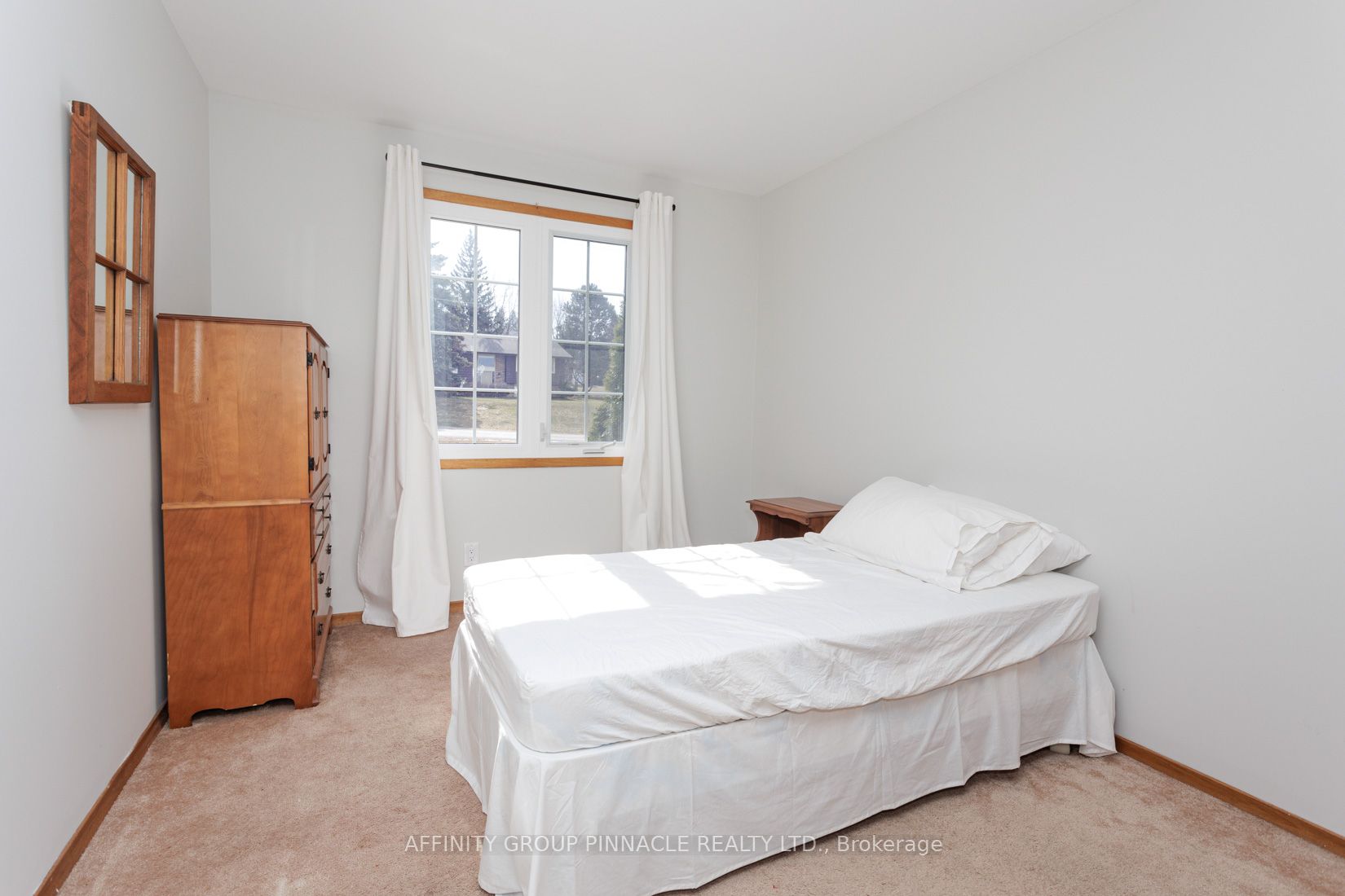 75 Bluewater Ave