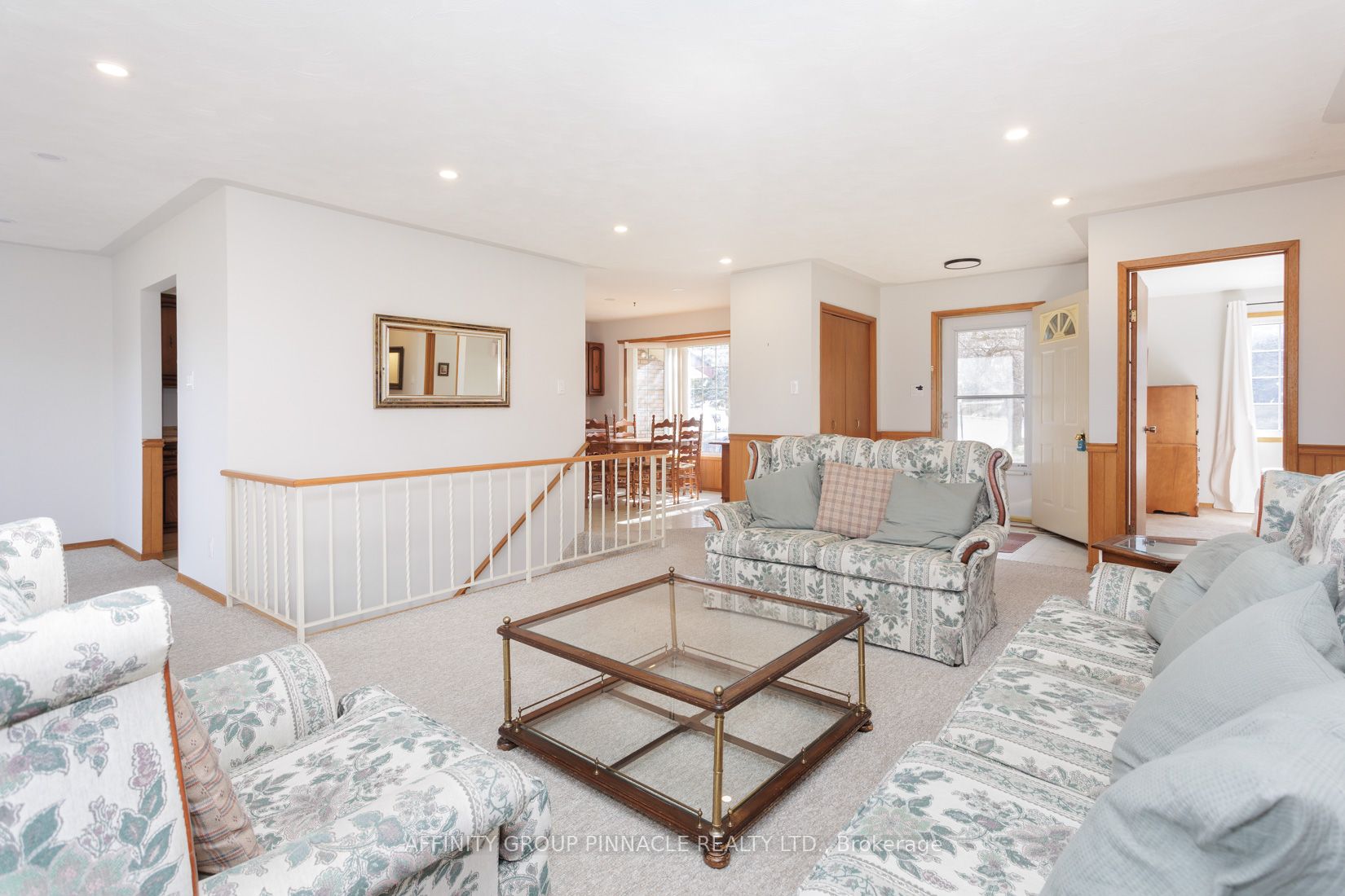 75 Bluewater Ave