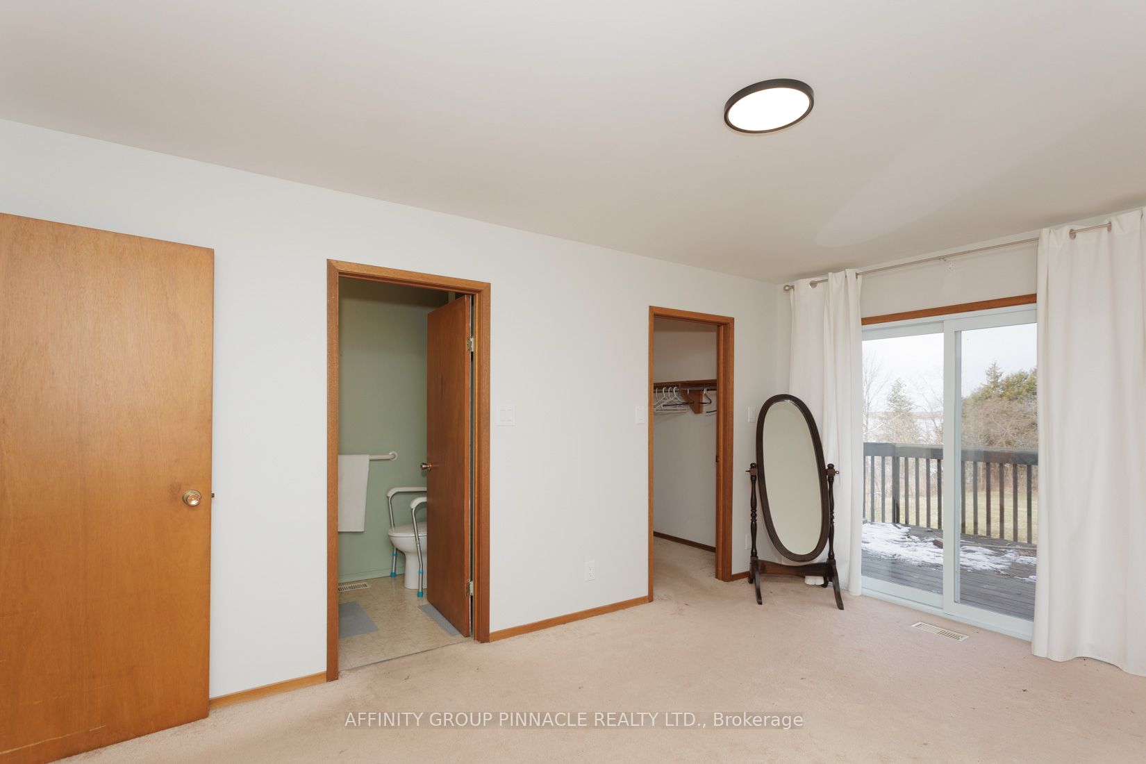 75 Bluewater Ave