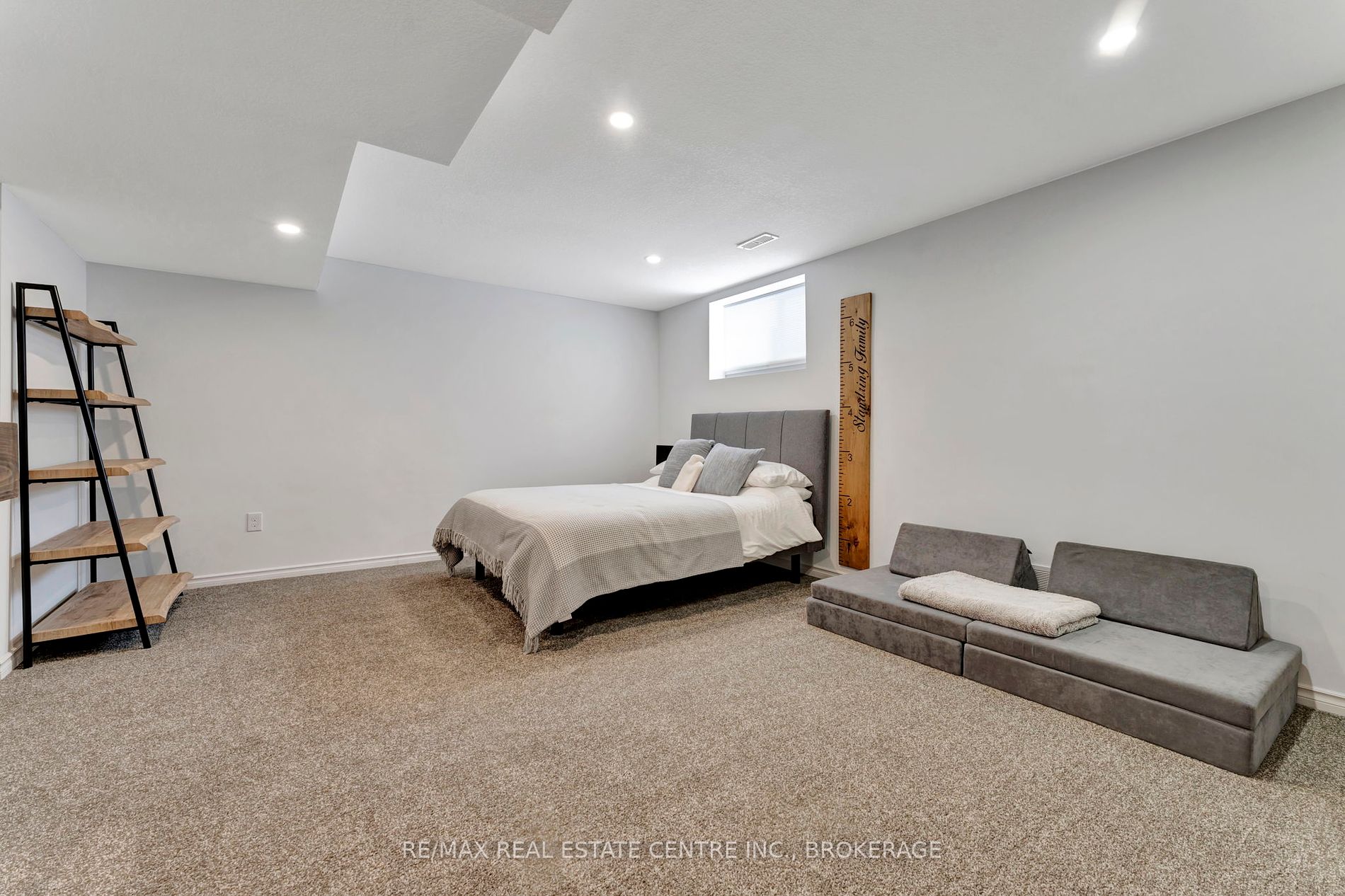 22 Marshall Dr, #2