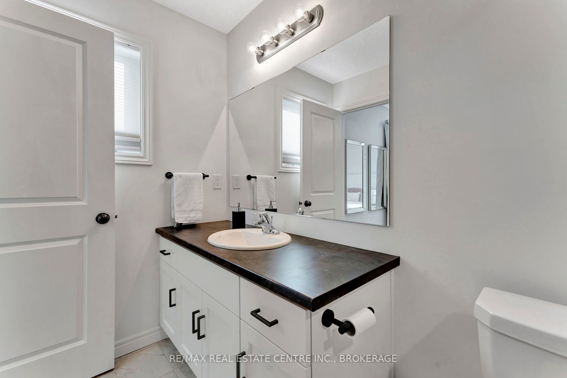 22 Marshall Dr, #2