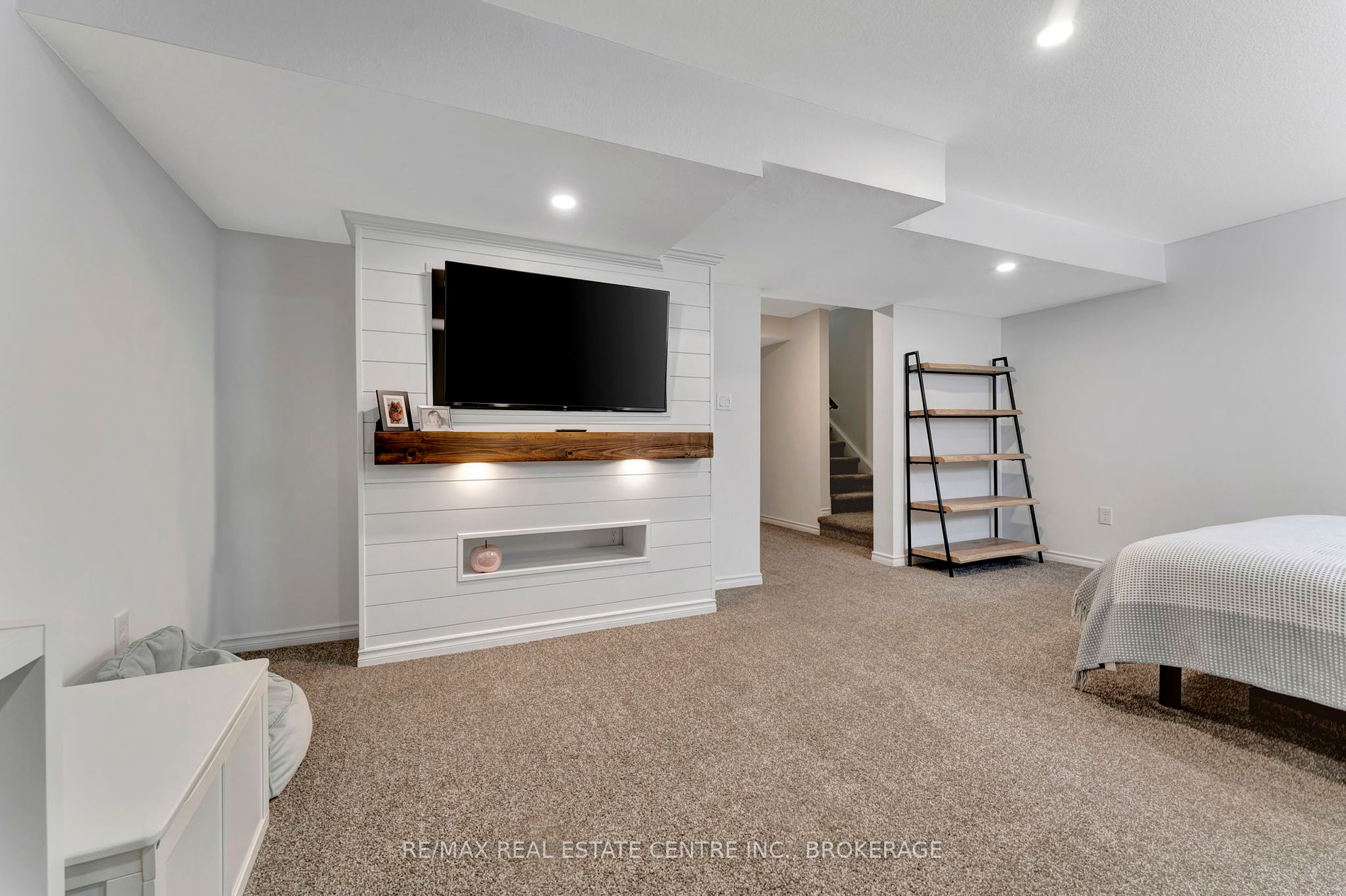 22 Marshall Dr, #2