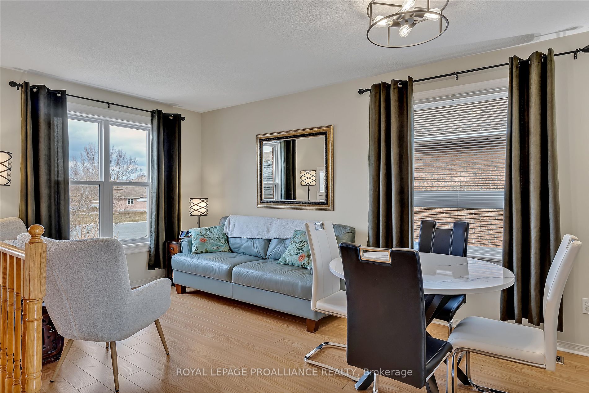 8 Ferguson Pl