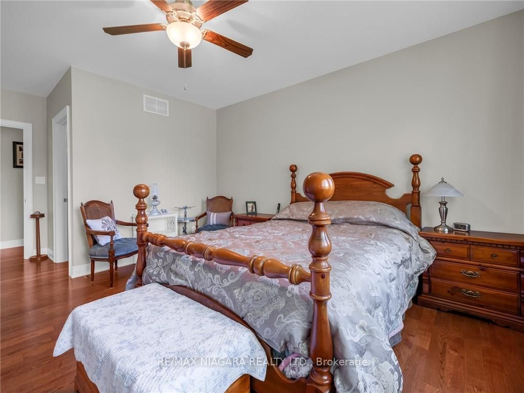 880 Edgemere Road