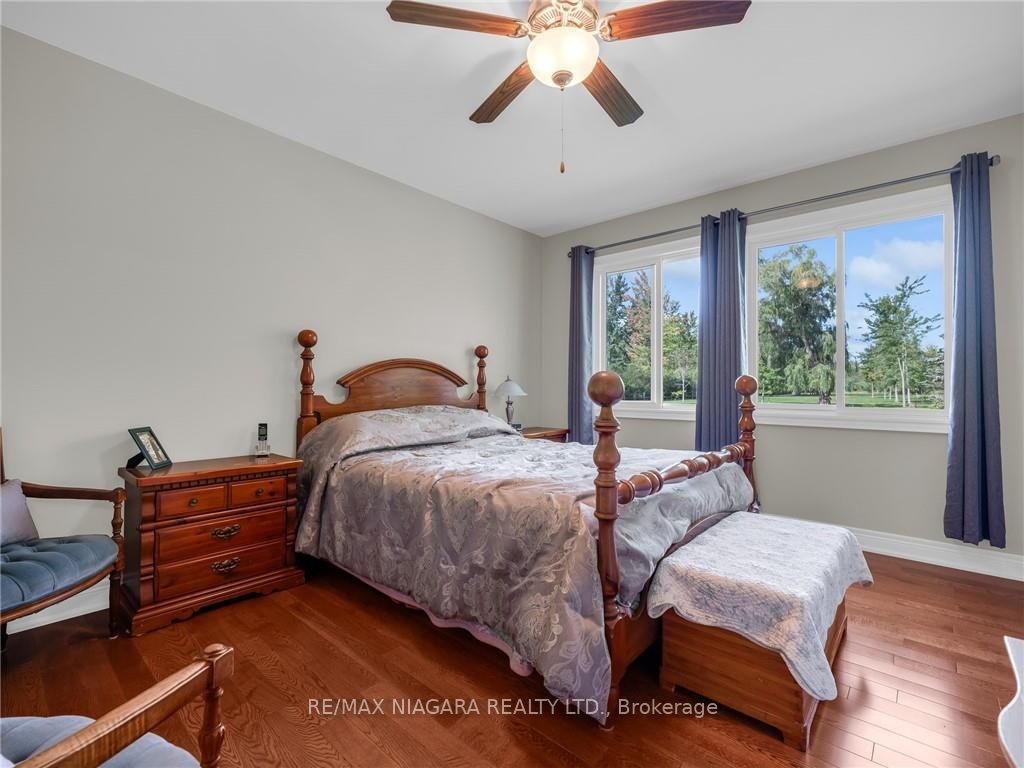880 Edgemere Road
