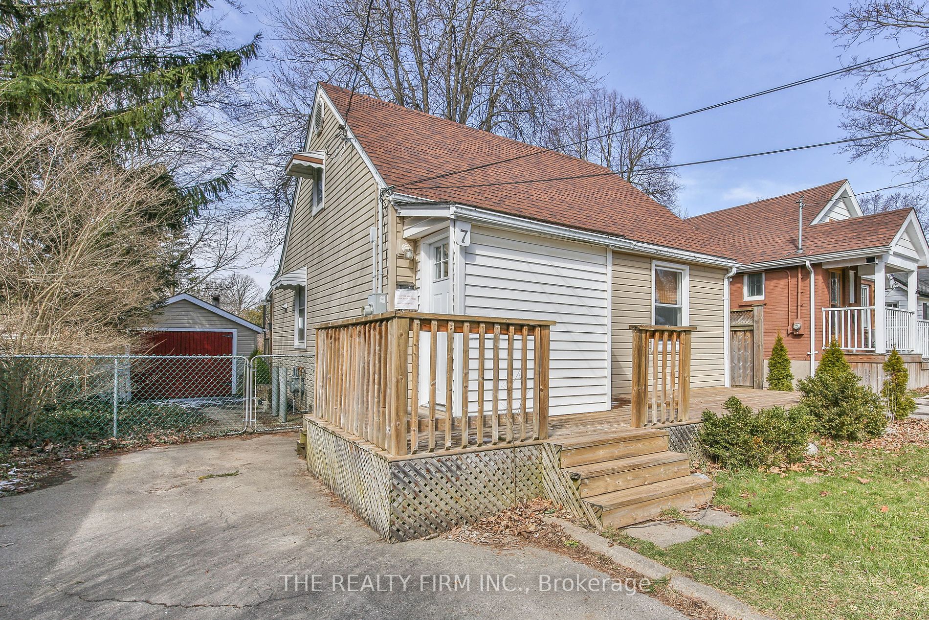 7 Beverly Street