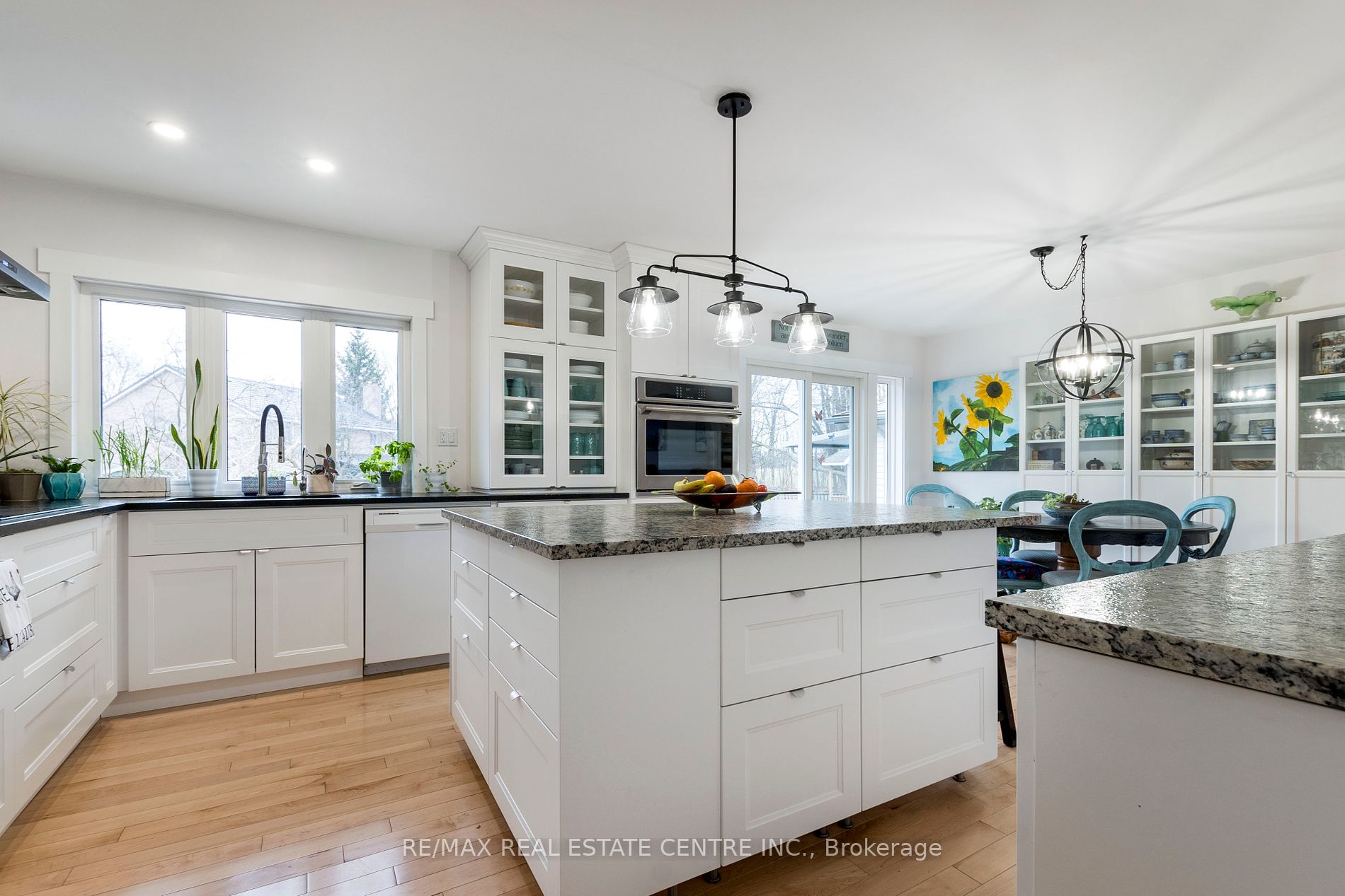 258 West Acres Dr