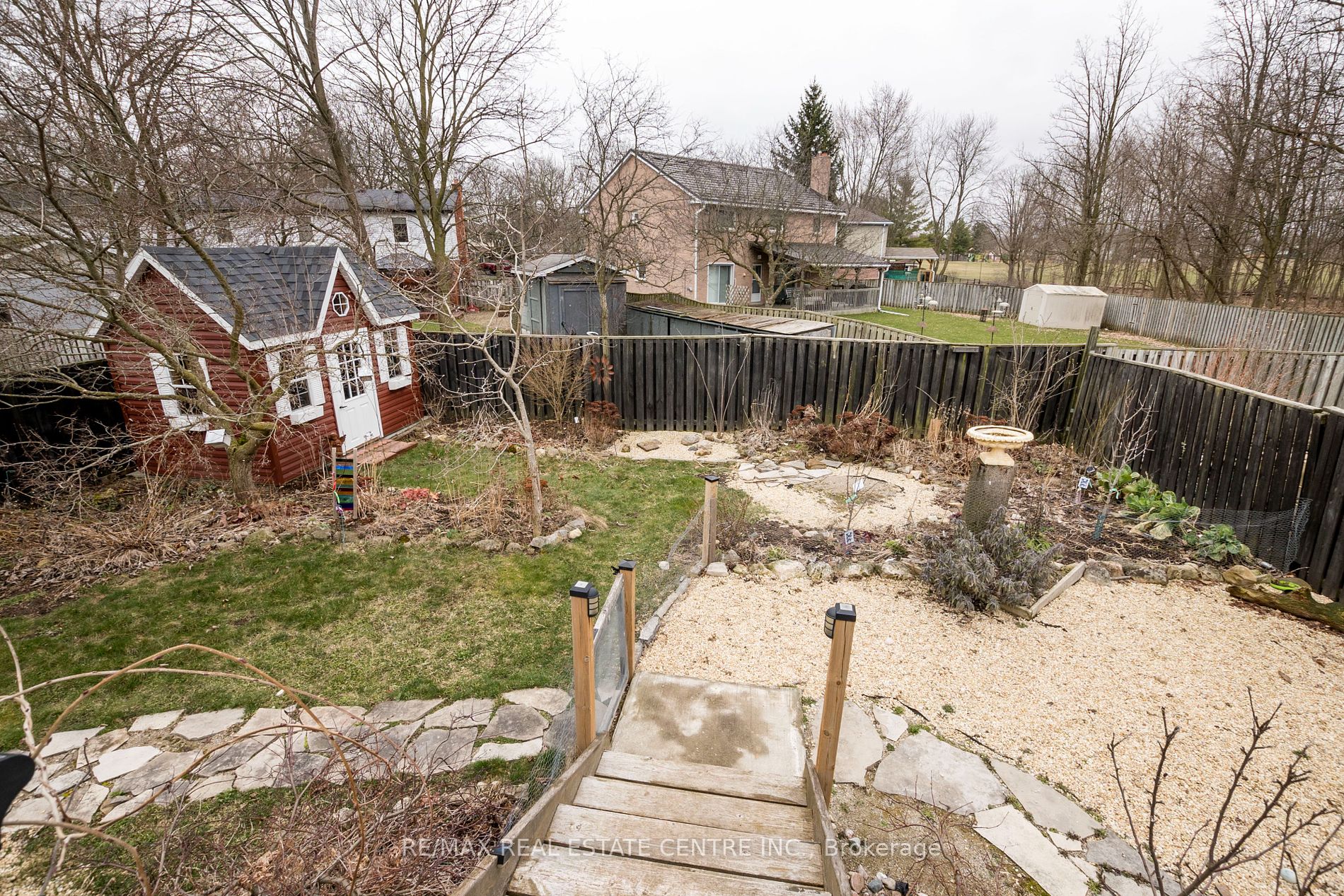 258 West Acres Dr