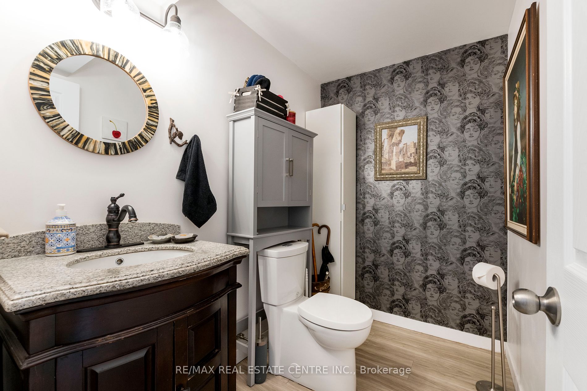258 West Acres Dr