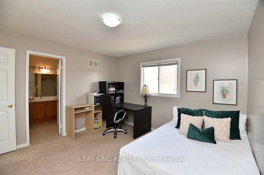 102 Huntingwood Avenue