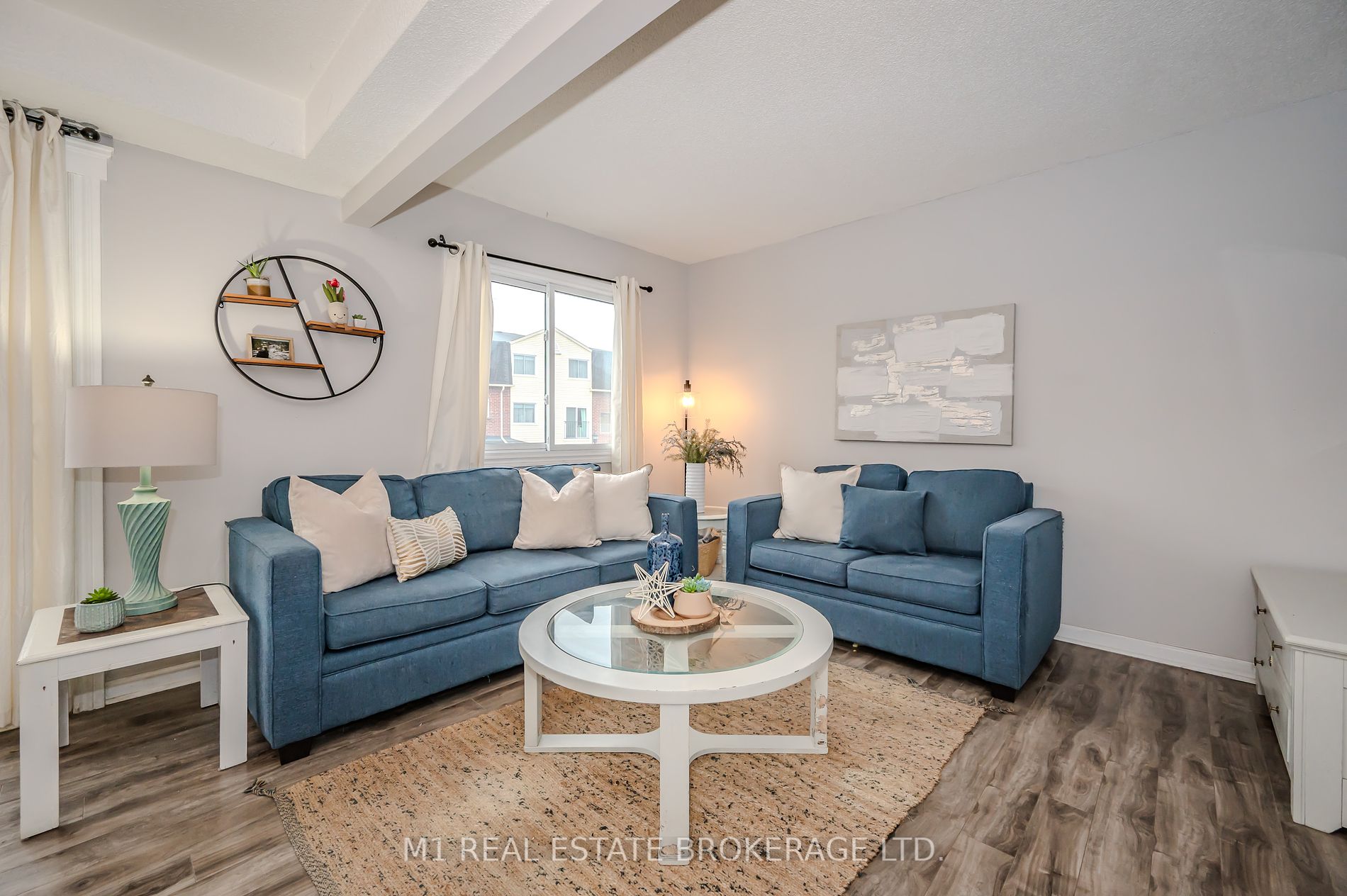 454 Janefield Ave, #206
