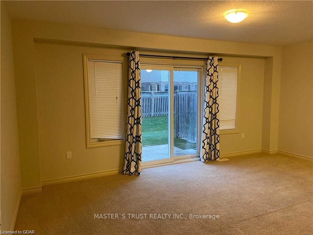 36 Waterford Dr, #8