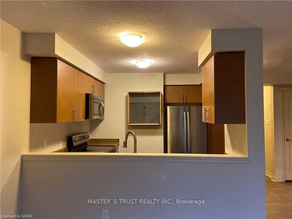 36 Waterford Dr, #8