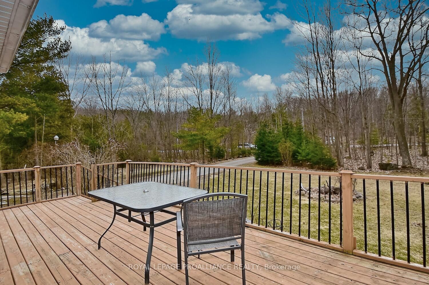 28 Woodlawn Drive