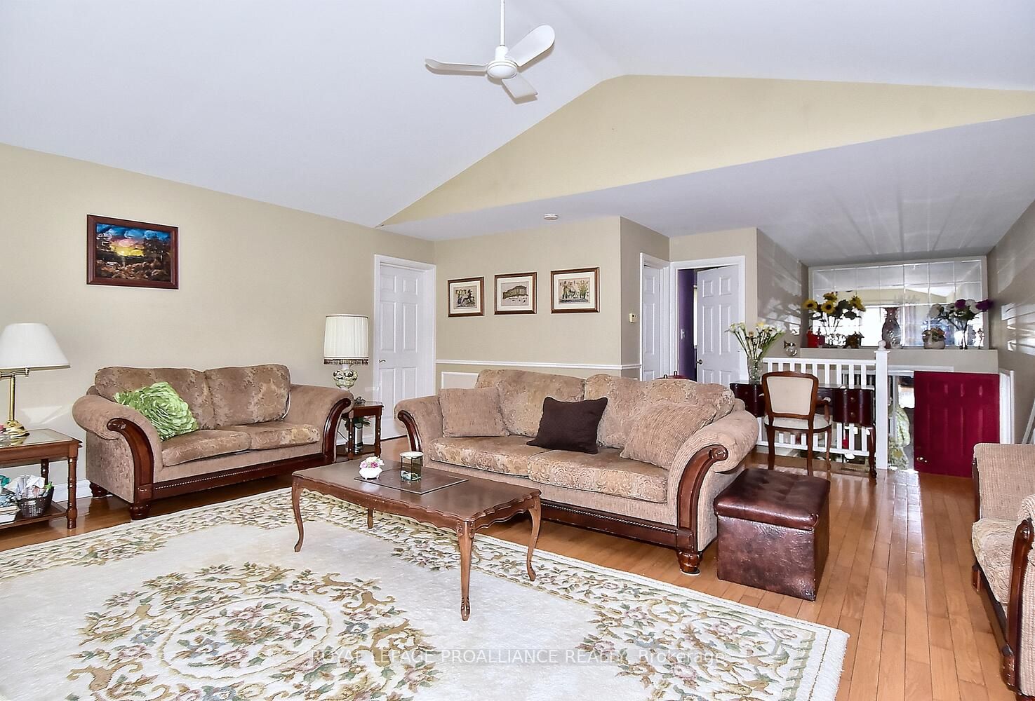 28 Woodlawn Drive