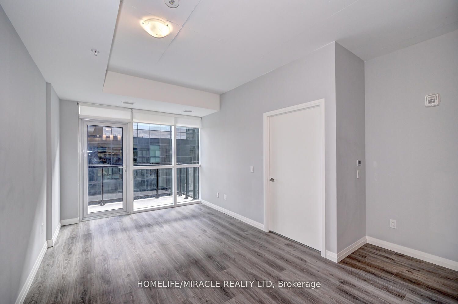 108 Garment Street, #401