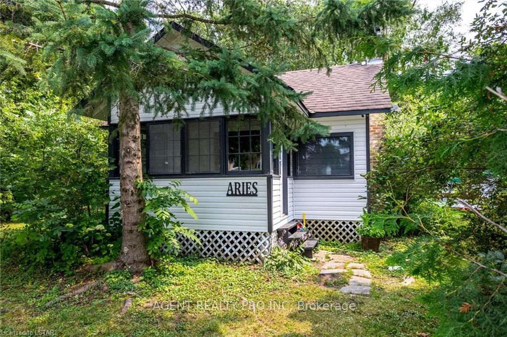 21 ORIOLE Road