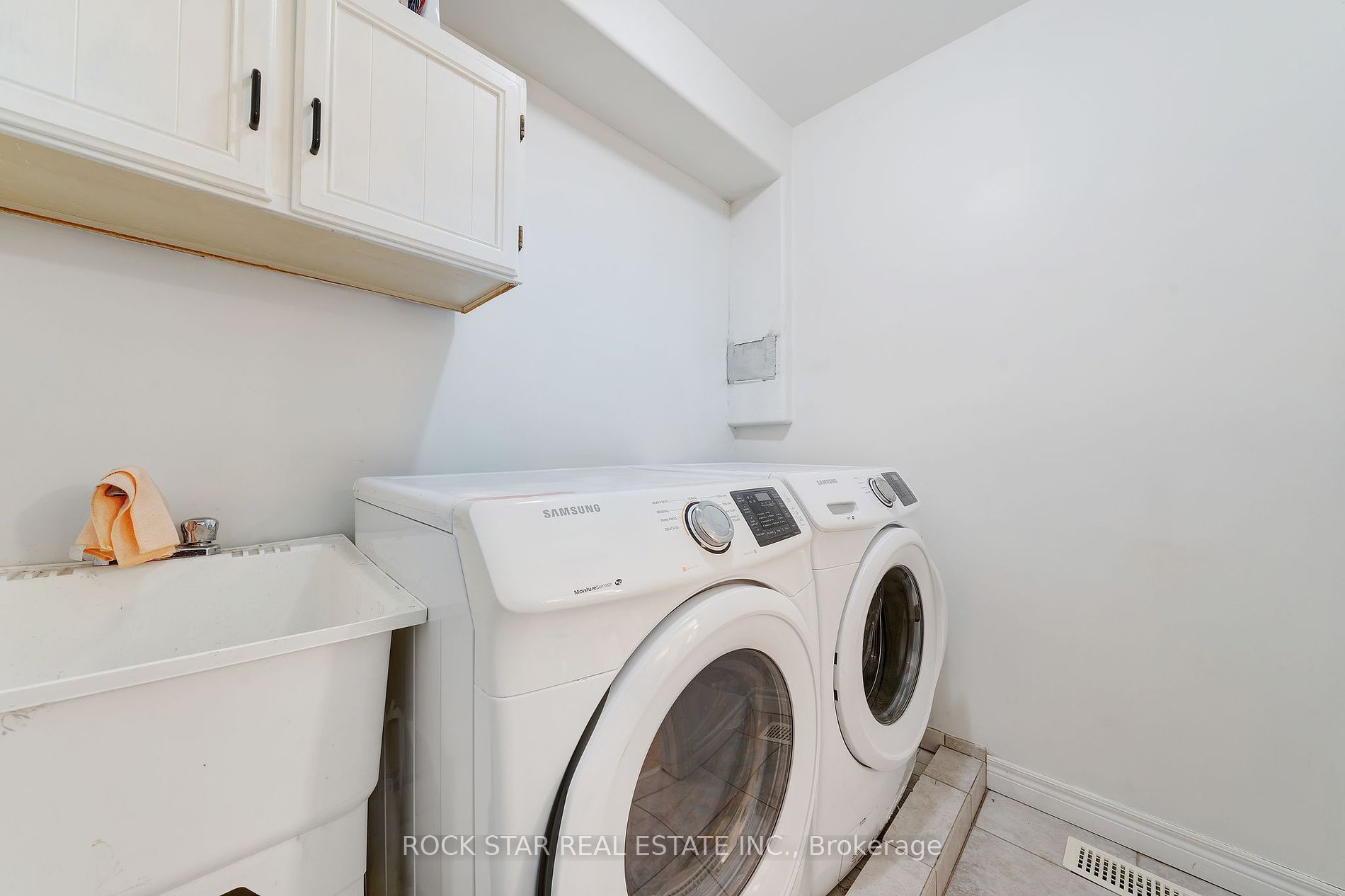 4422 Christopher Court