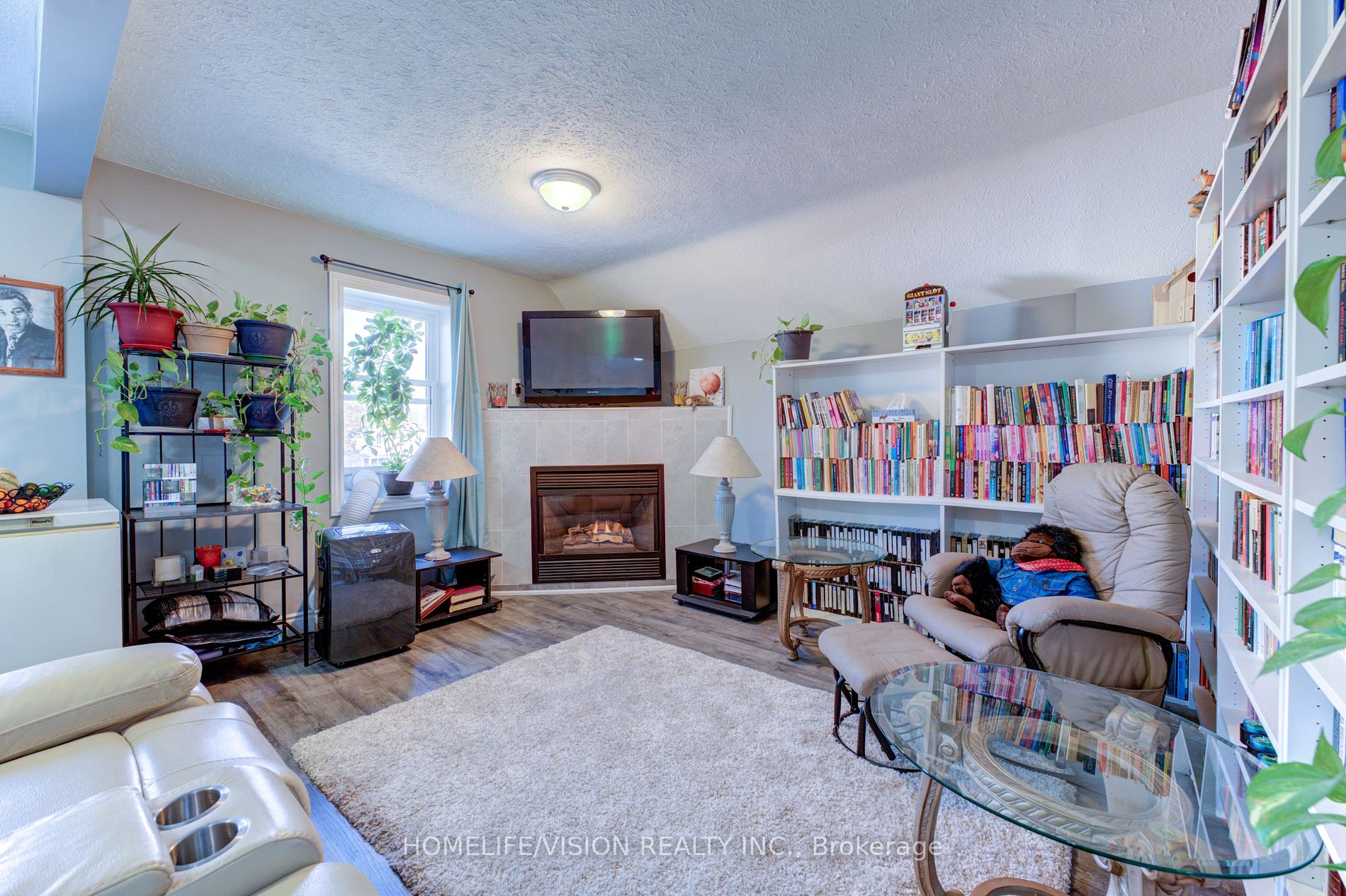 18 Elgin St