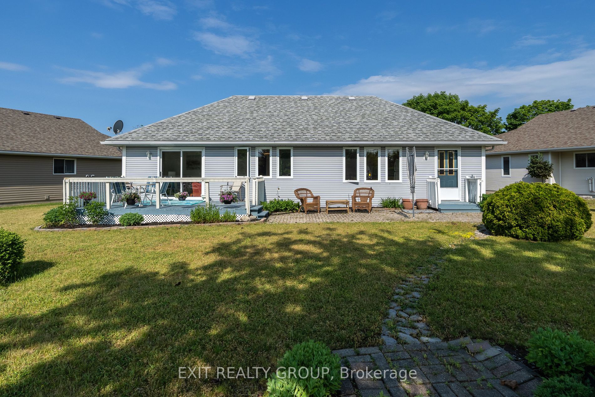 32 Heritage Dr