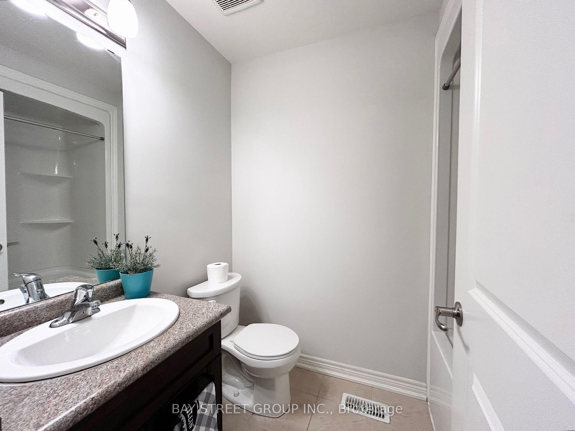 7945 Oldfield Road, #16