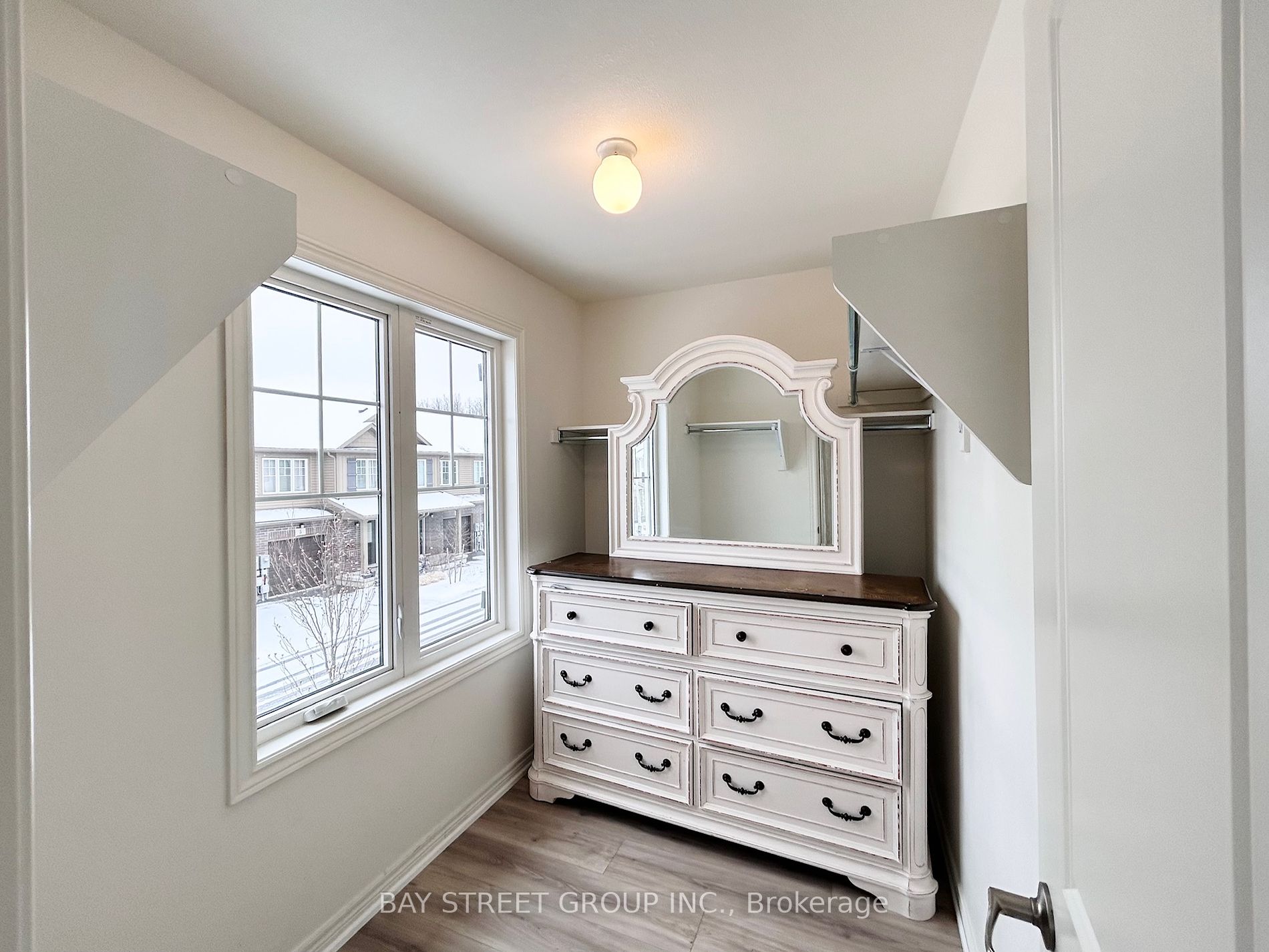 7945 Oldfield Road, #16