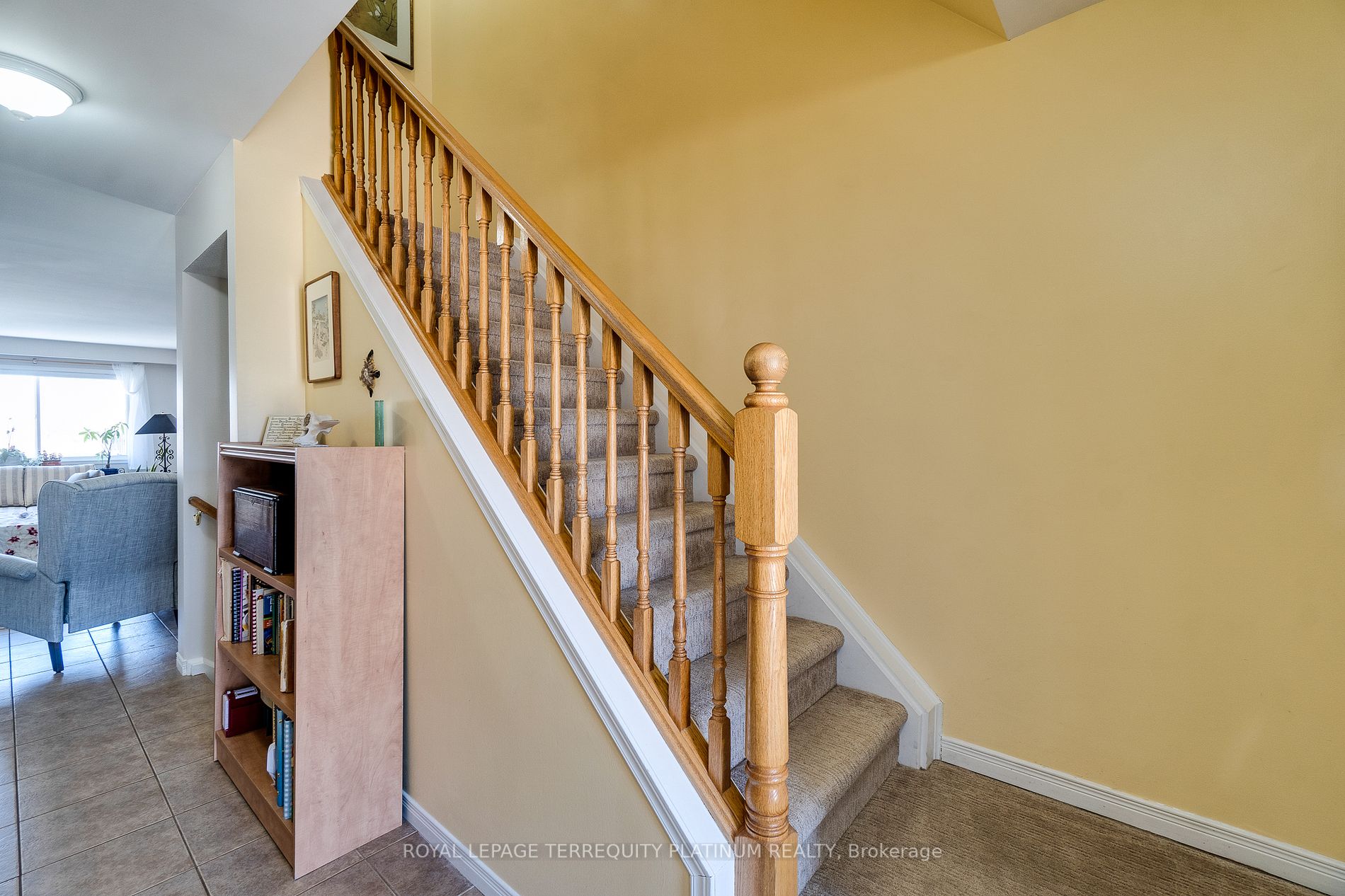 4 Curzon Cres