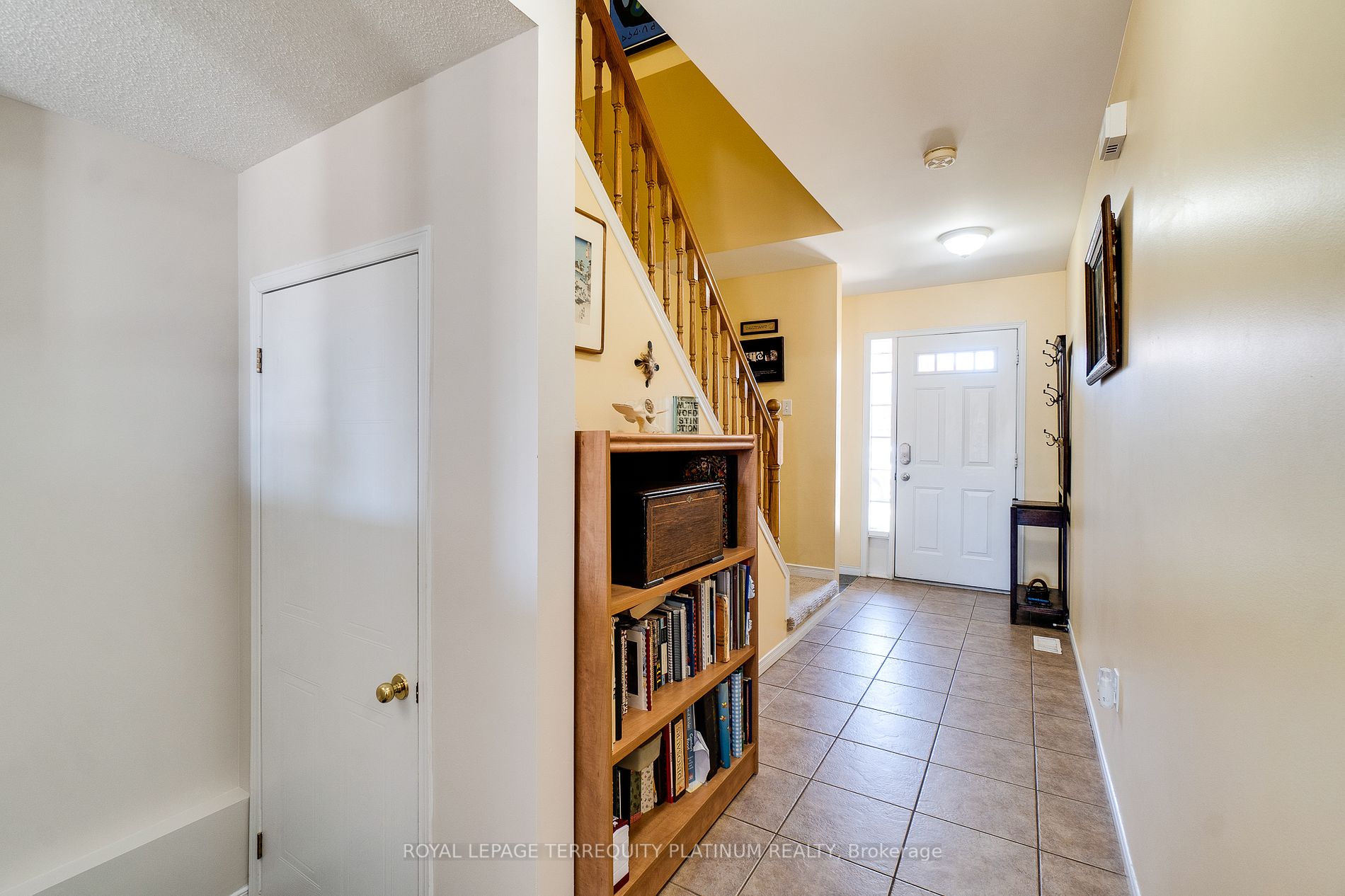4 Curzon Cres