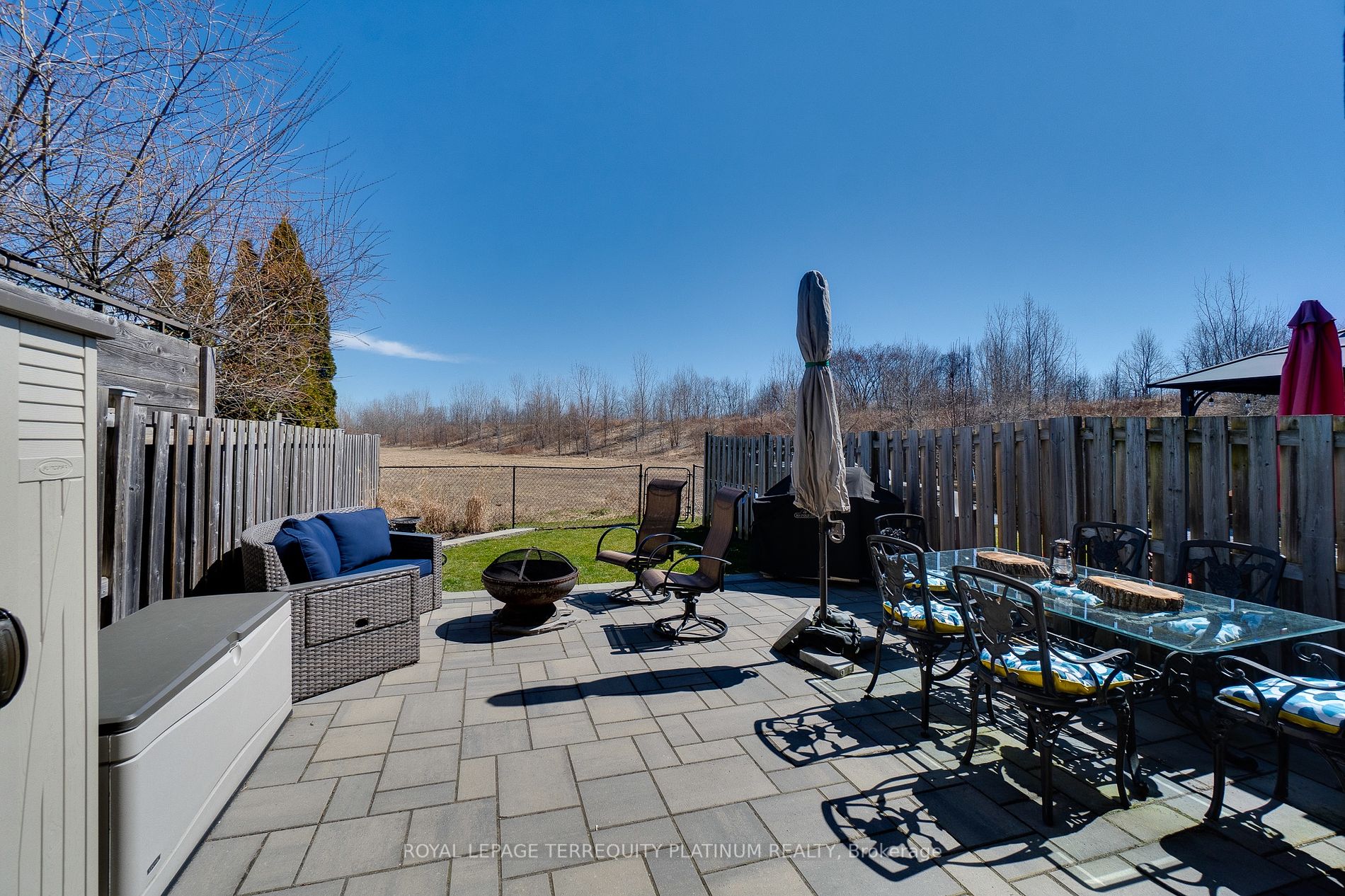 4 Curzon Cres